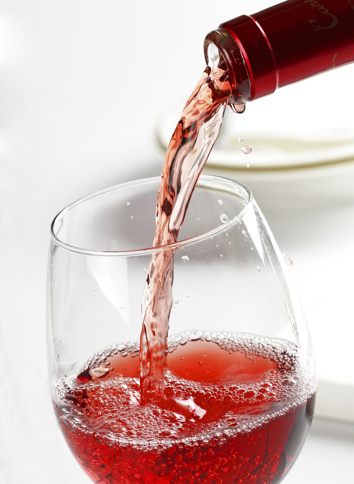 The question remains whether there are serious sparkling red wines.