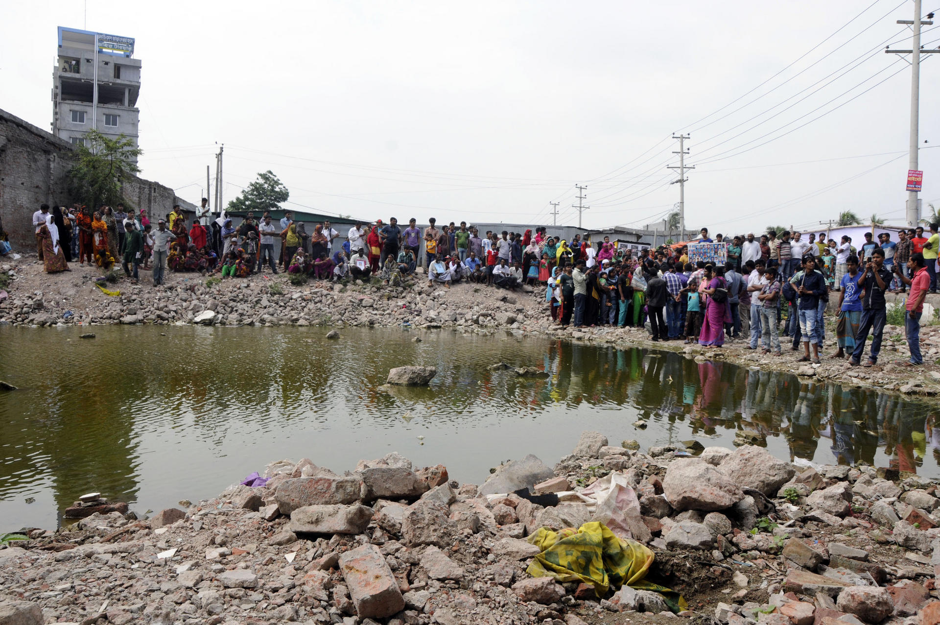The Rana Plaza tragedy shows the difficulties firms face in monitoring suppliers. Photo: Xinhua