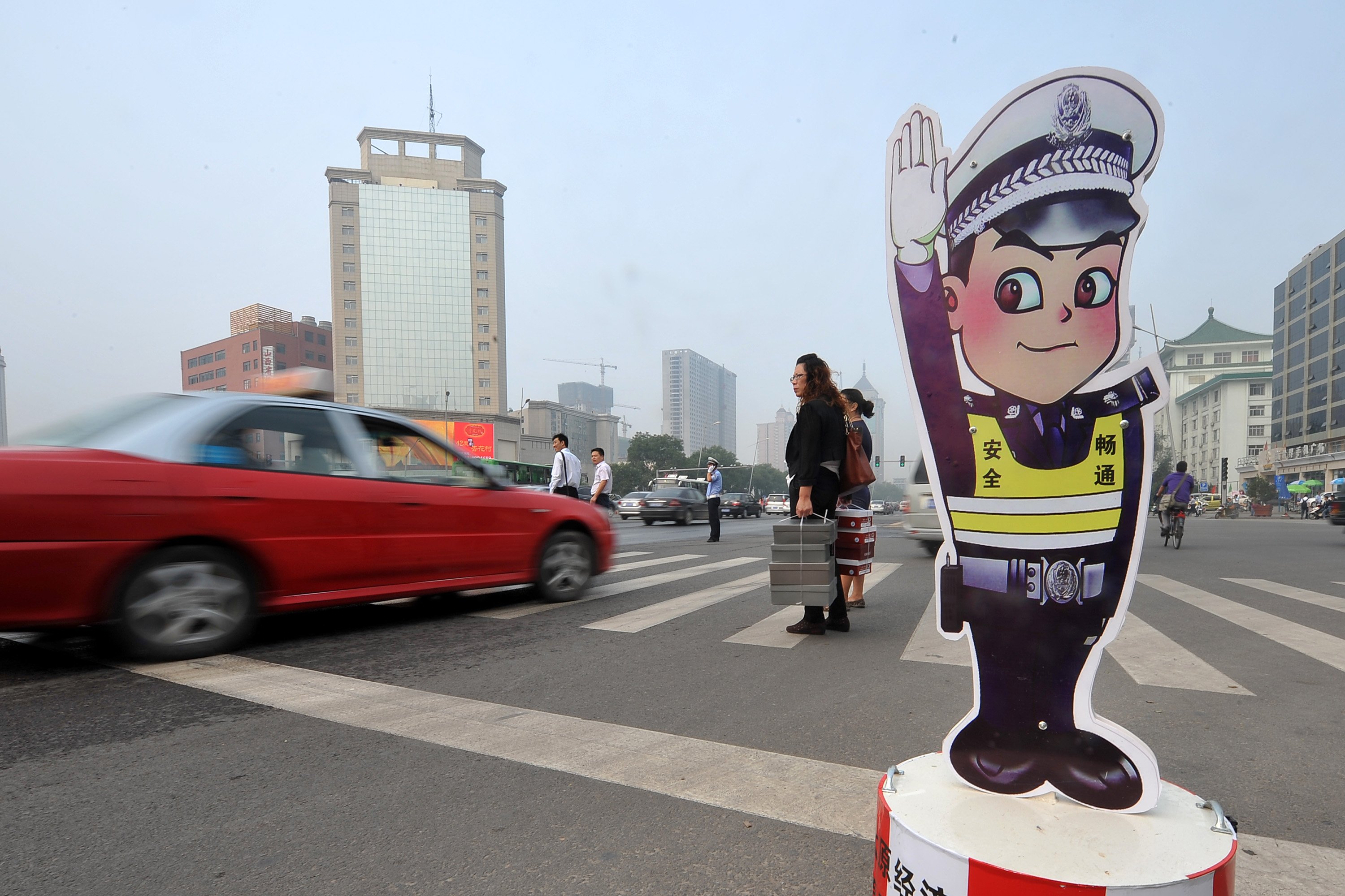 Beijing authorities have said that private car service apps are illegal and vowed to crackdown. Photo: Xinhua