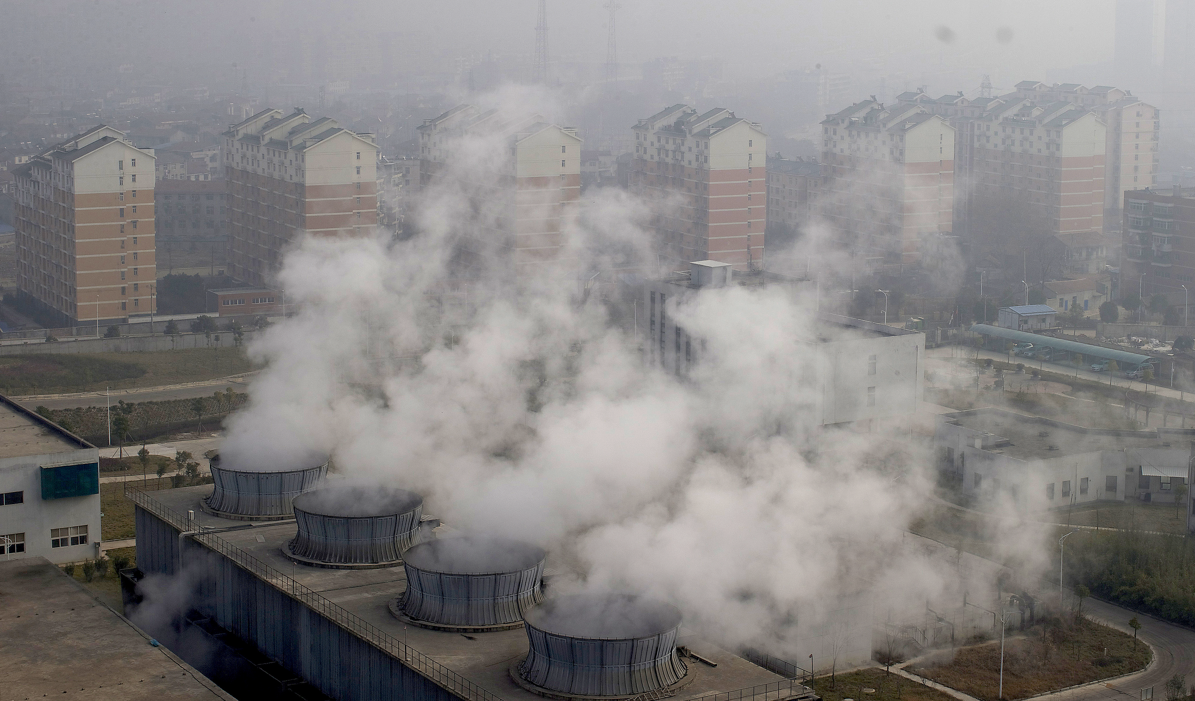 Smoke rises from a household waste incineration plant in Wuhan, Hubei province. Photo: ImagineChina