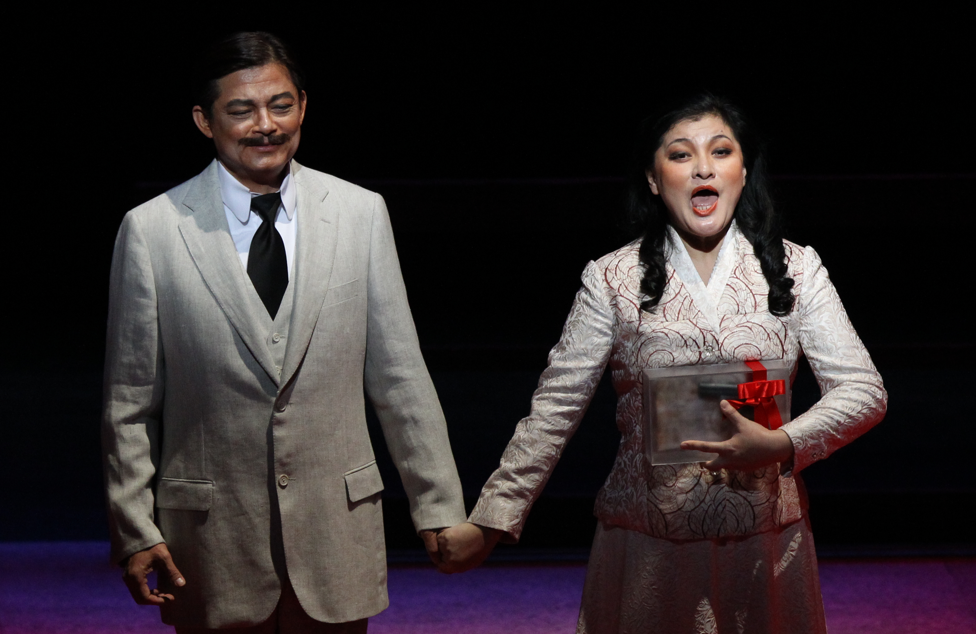 The rehearsal of a scene from Opera Hong Kong's Dr Sun Yat-sen, which premiered in Hong Kong in 2011. Photo: David Wong