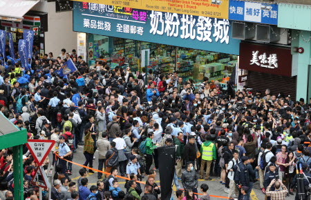 Confrontations such as this one in Yuen Long in March between mainland shoppers and members of HK Indigenous and Civic Passion typify nativism. Photo: Felix Wong