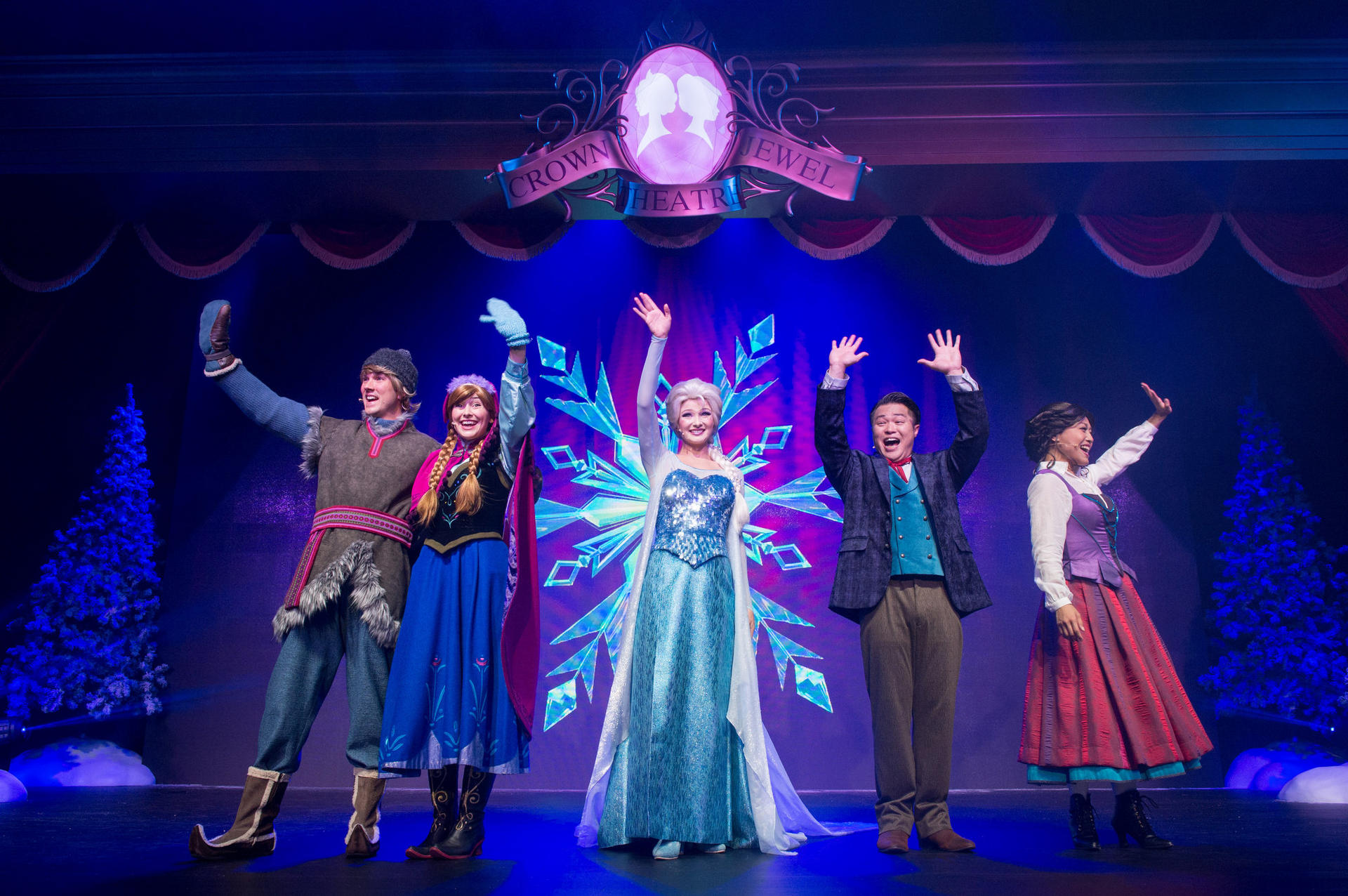 The festival show at Hong Kong Disneyland currently features characters from Frozen