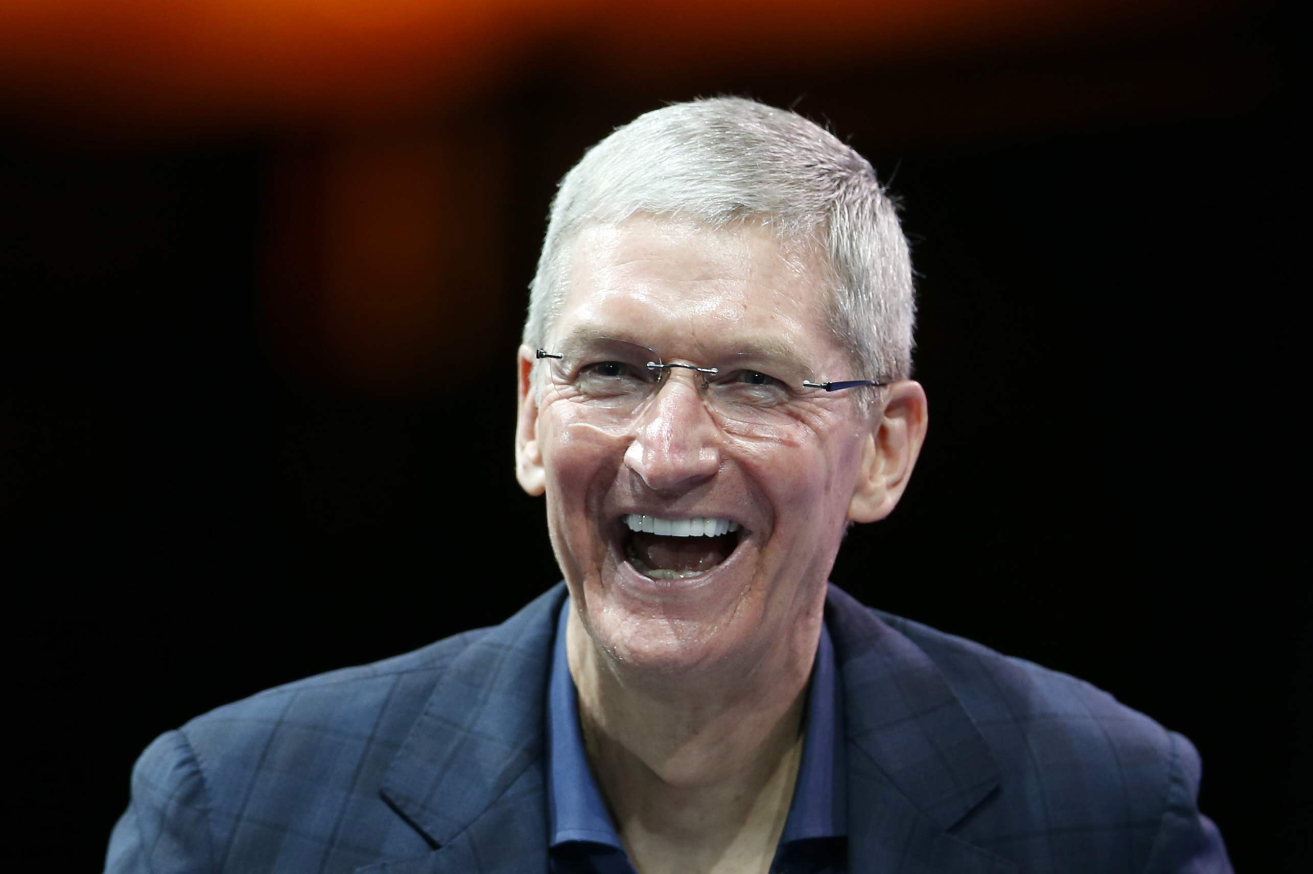 Apple chief executive Tim Cook remains bullish on the Chinese market despite a stock slump. Photo: Reuters
