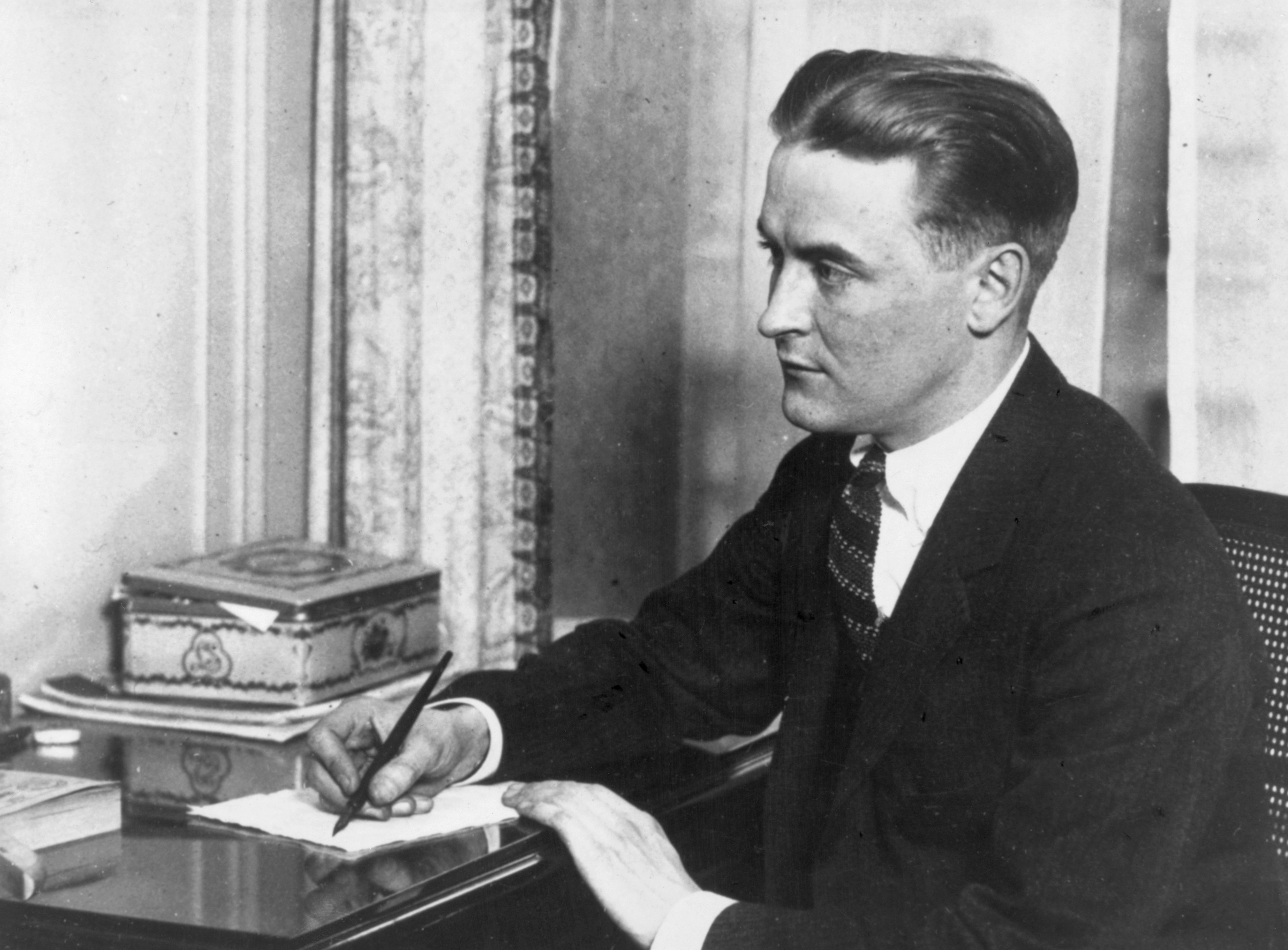 Fitzgerald went from epitome of the jazz age to burnt-out drunk.