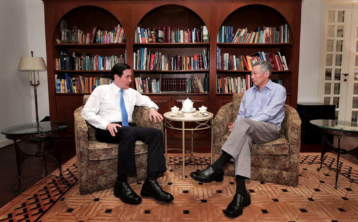 Premier Ma meets with Singapore's Prime Minister Lee Hsien Loong. Photo: SCMP Pictures
