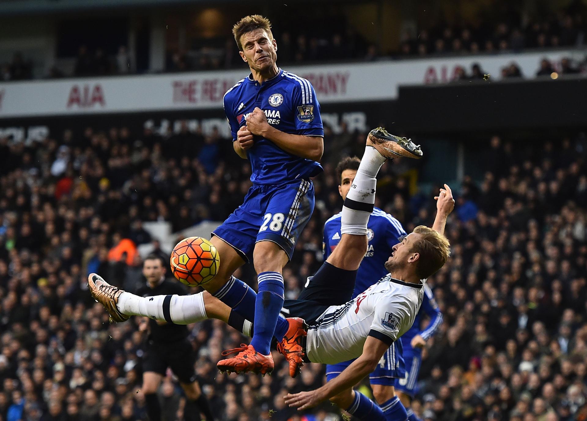 Tottenham striker Harry Kane attempts an overhead kick as Chelsea's Cesar Azpilicueta defends at White Hart Lane on Sunday. Photo: AFP