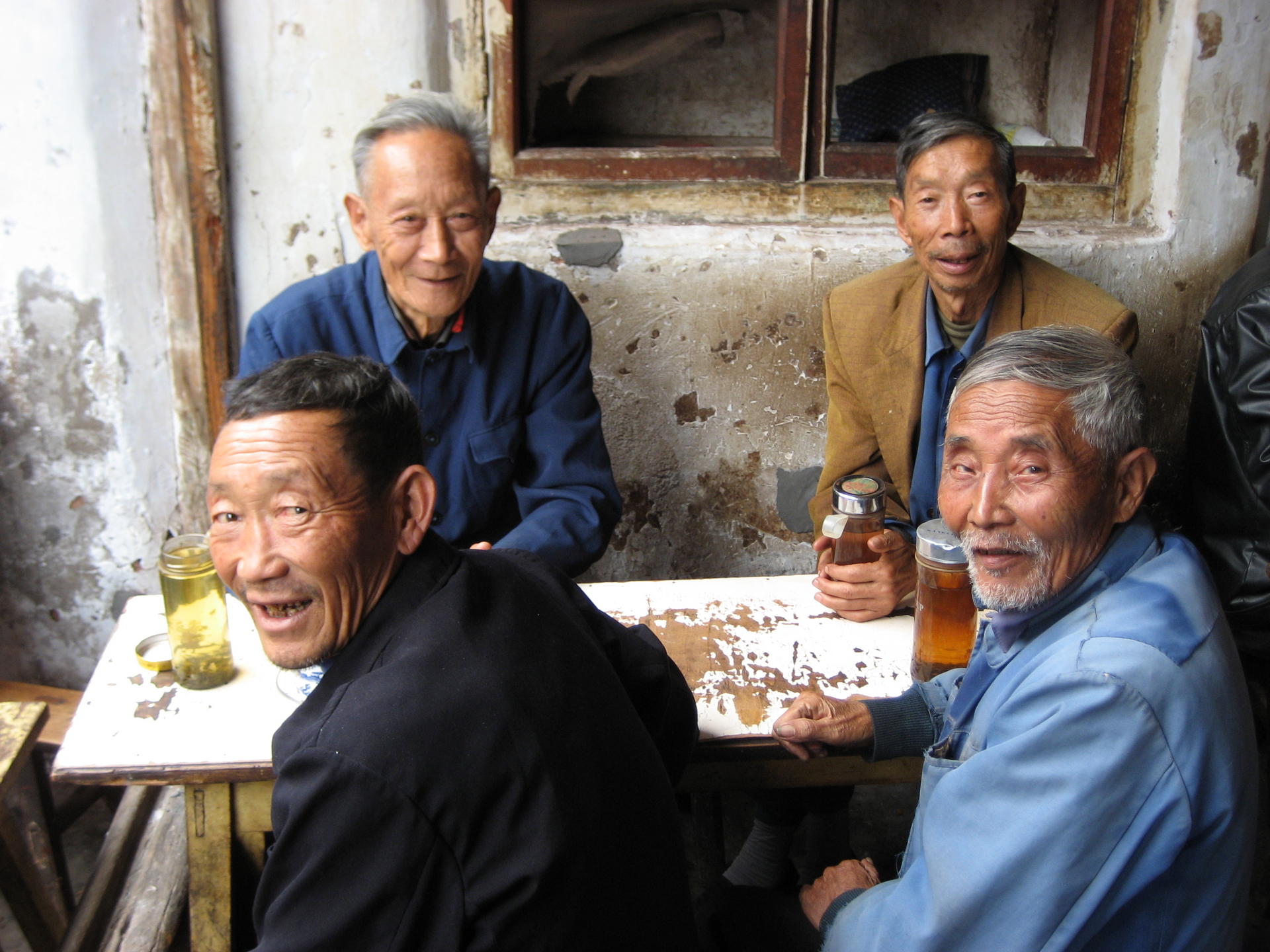 Villagers in Sichuan province react to seeing a laowai. Photo: Cecilie Gamst Berg