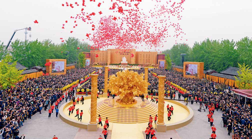 Every year on the third day of the third month on the Chinese lunar calendar, more than 20,000 Chinese people – domestic or overseas – would gather in Xinzheng in Zhengzhou city, the birthplace of their Great ancestor, to offer sacrifices and worship.