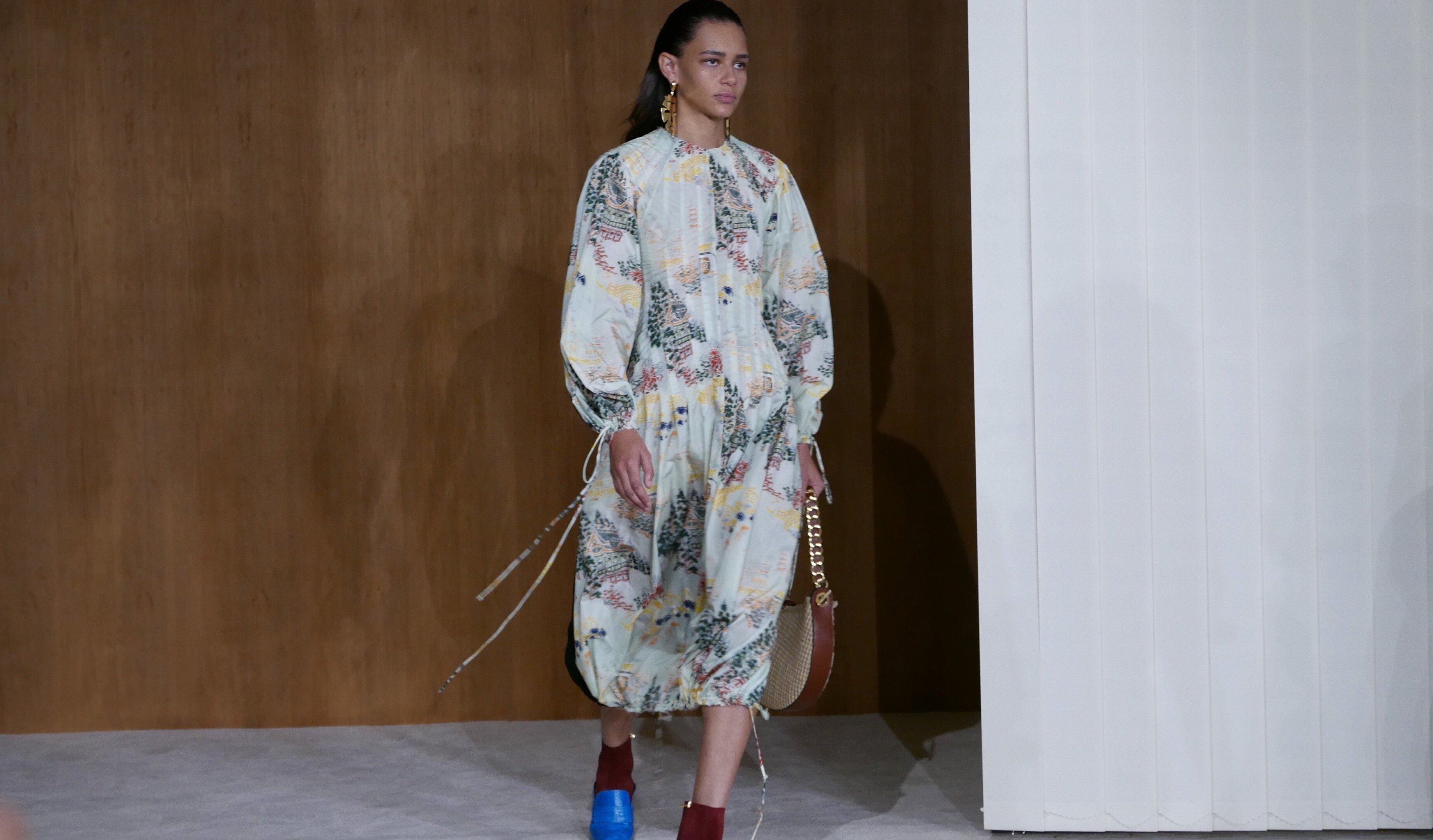 A look from Loewe spring-summer 2017 collection. Photos: Vivian Chen 