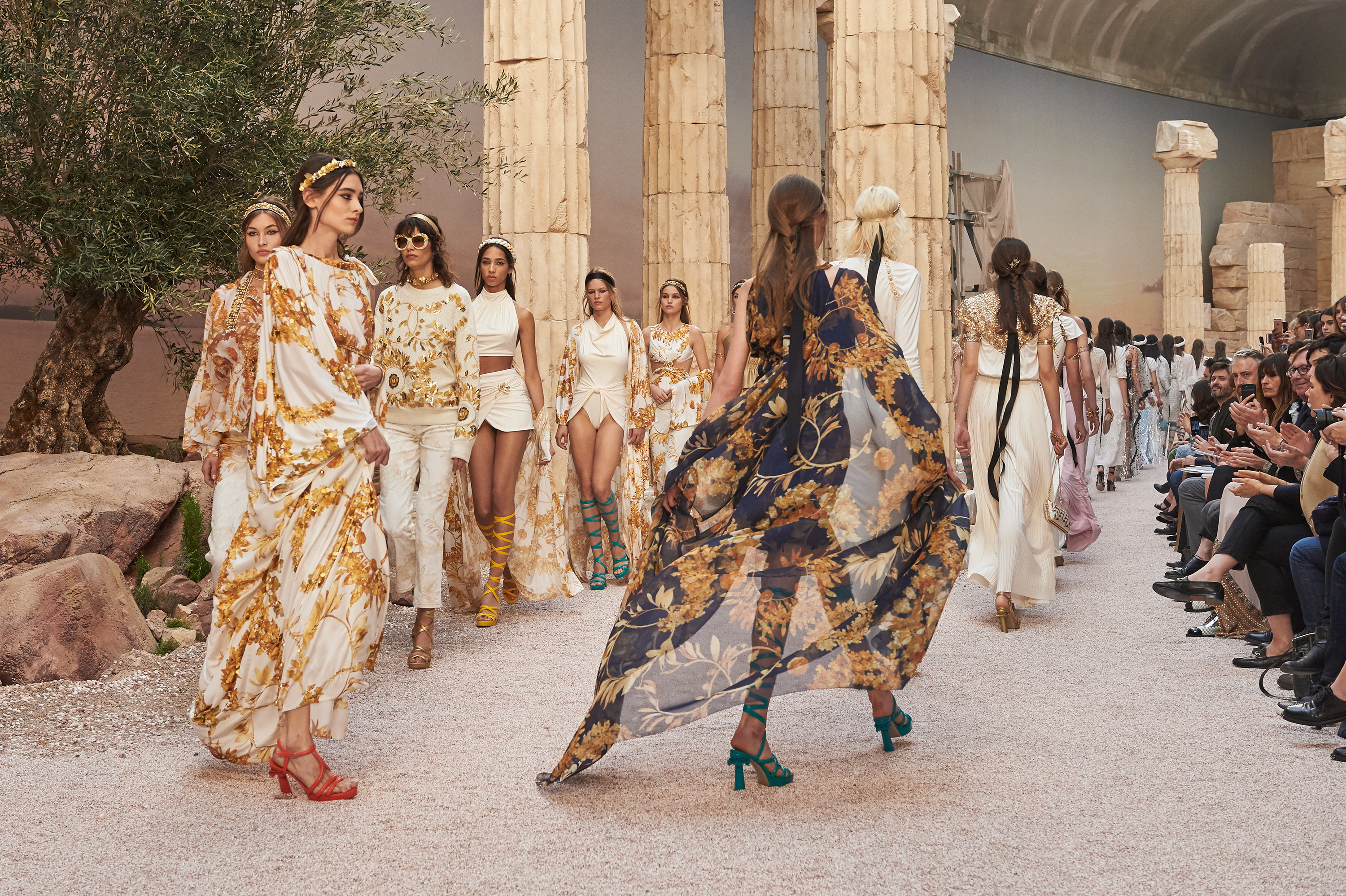 Chanel Resort 2018 Fashion Show Greek Goddesses Take the Grand Palais   Vogue