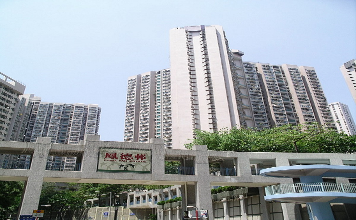 The flat is on the 28th floor at Fung Tak Estate. Photo: SCMP