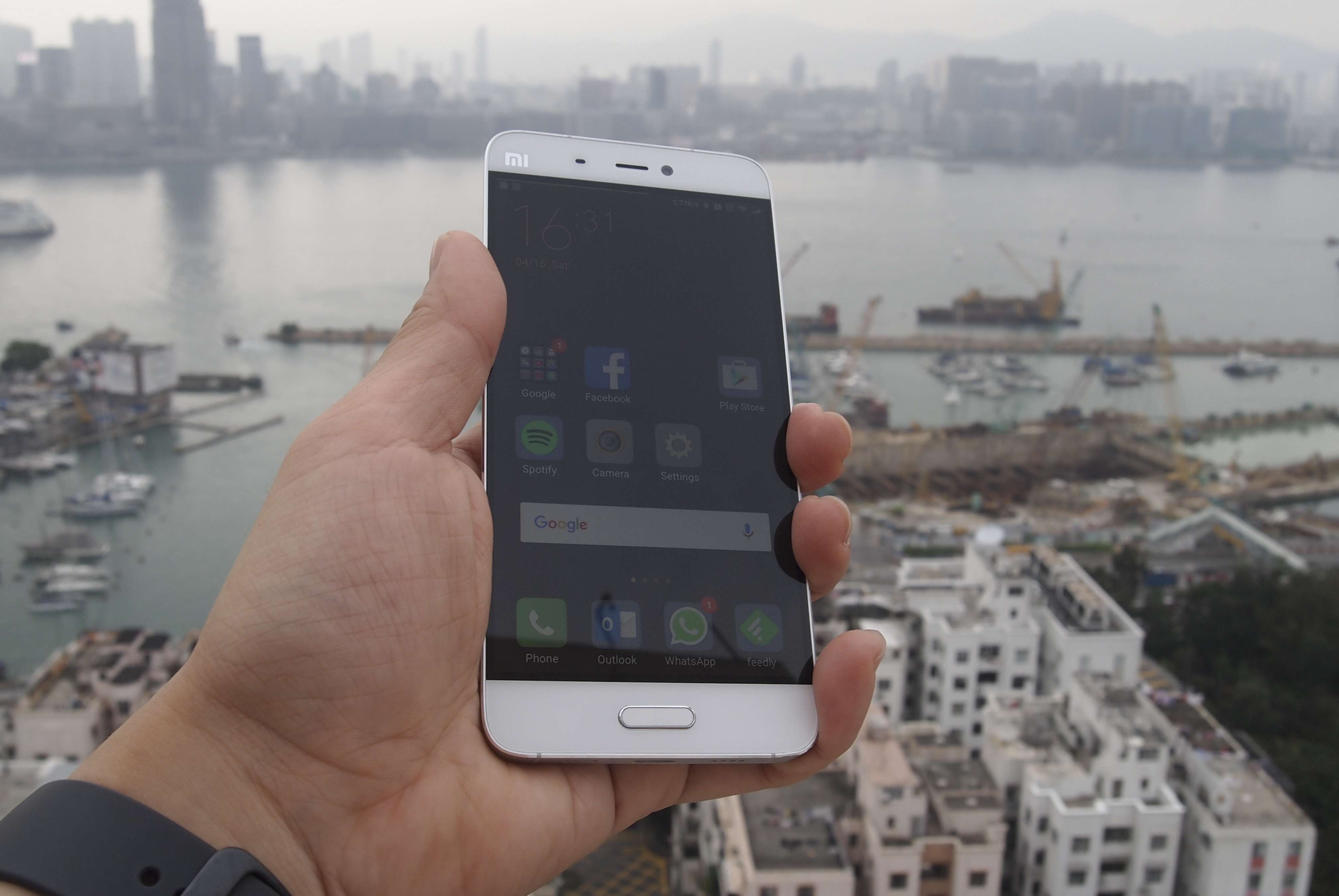 The Xiaomi Mi 5 smartphone. Photos: Eric Wong