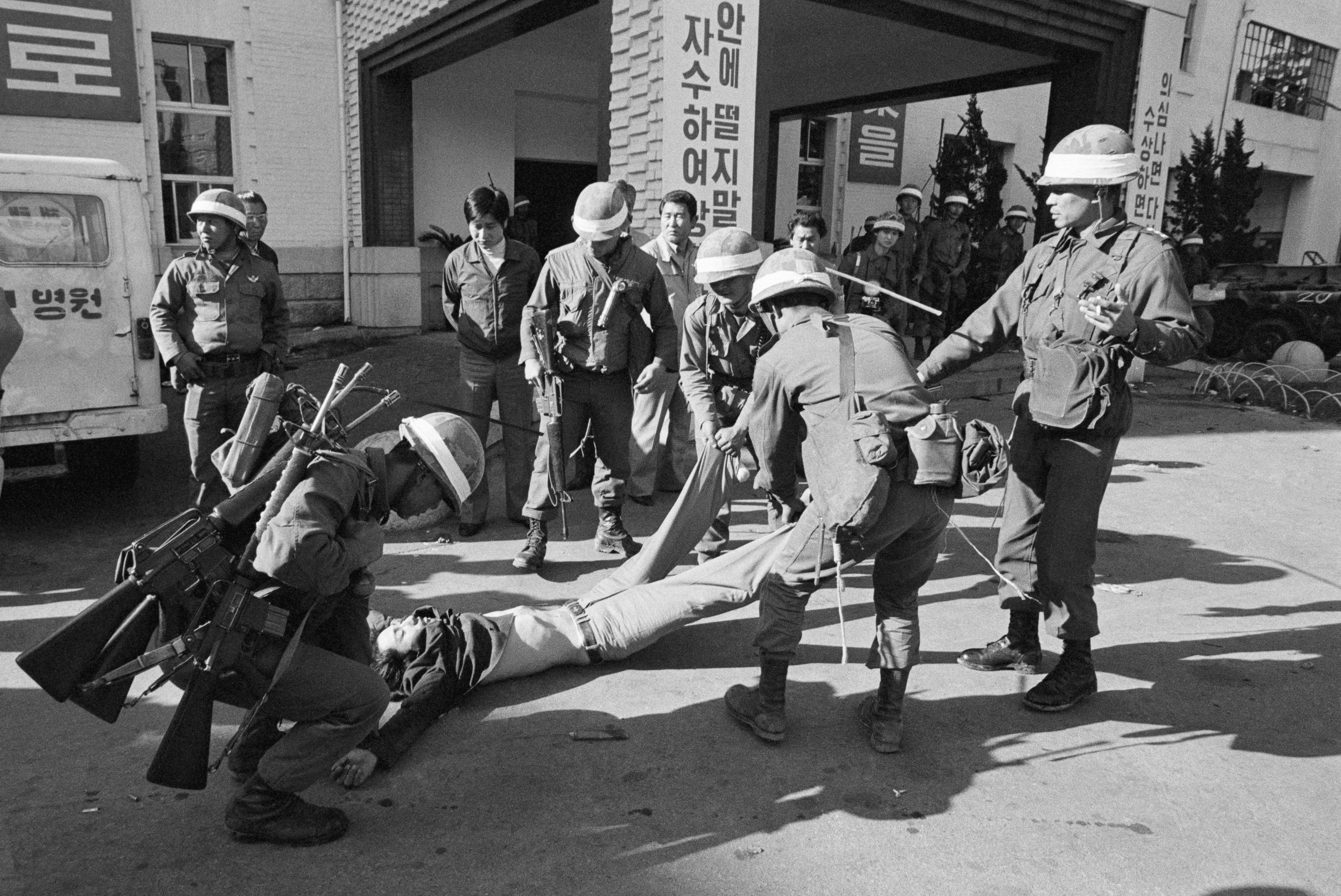 The rioters in the South Korean city of Gwangju were crushed on May 27, 1980, after one week of fighting. Photo: Sygma