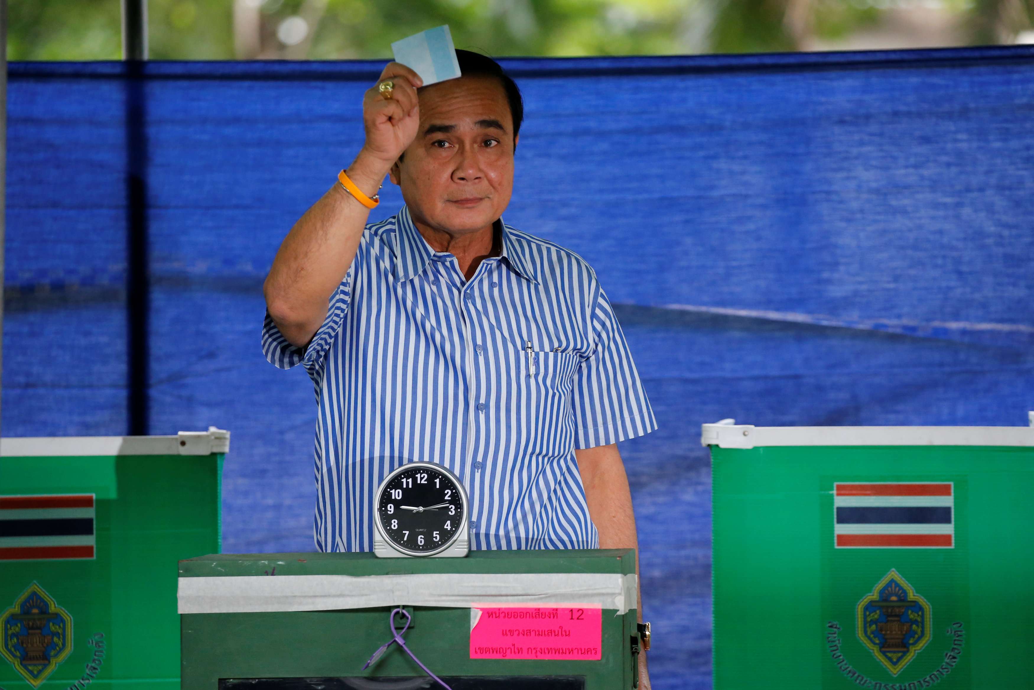 Thai Prime Minister Prayuth Chan-ocha casts his ballot. Photo: Reuters