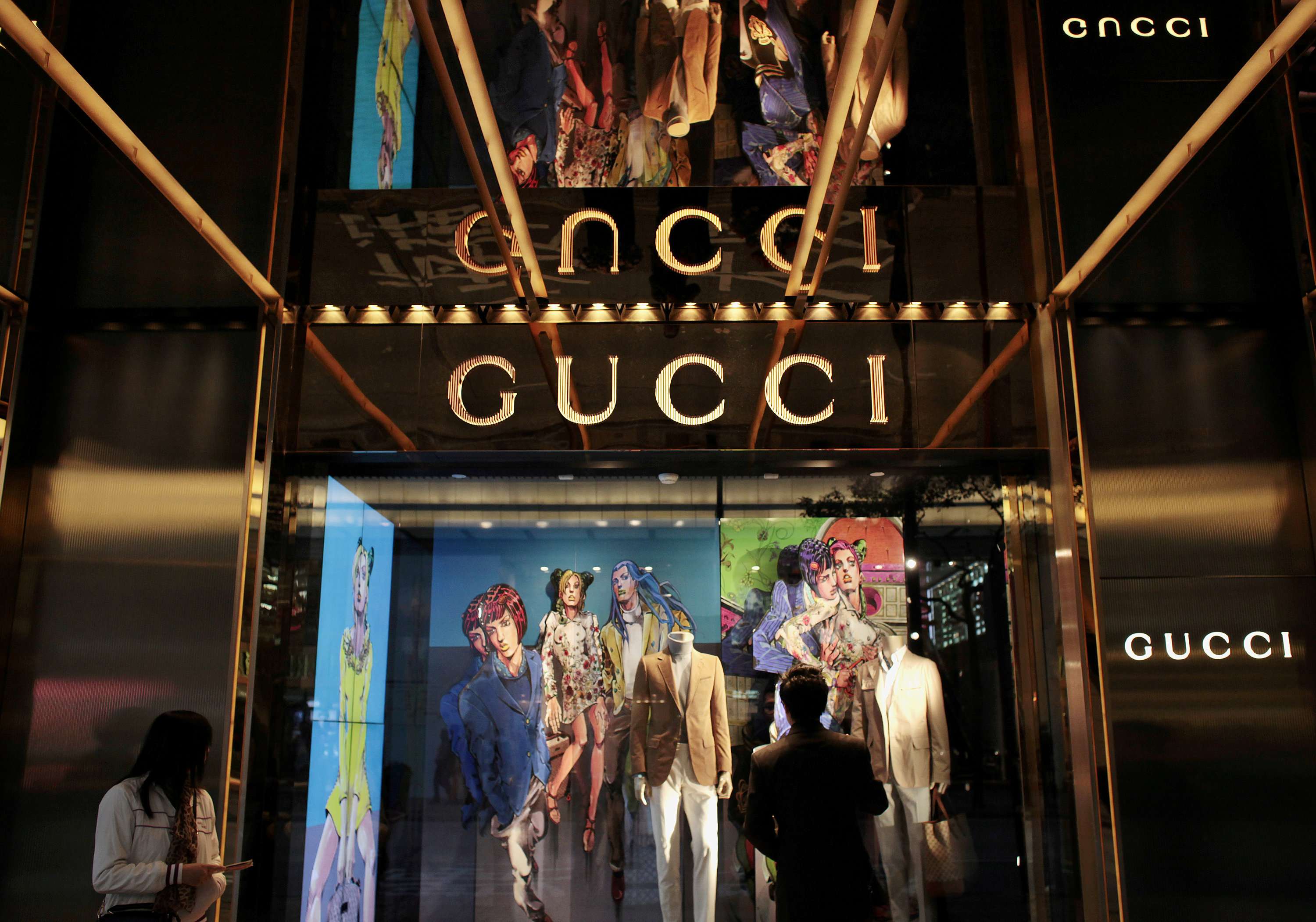 A Gucci store in Tsim Sha Tsui. A recent census report shows that Putonghua has replaced English as the second-most spoken language by residents after Cantonese. Photo: Reuters
