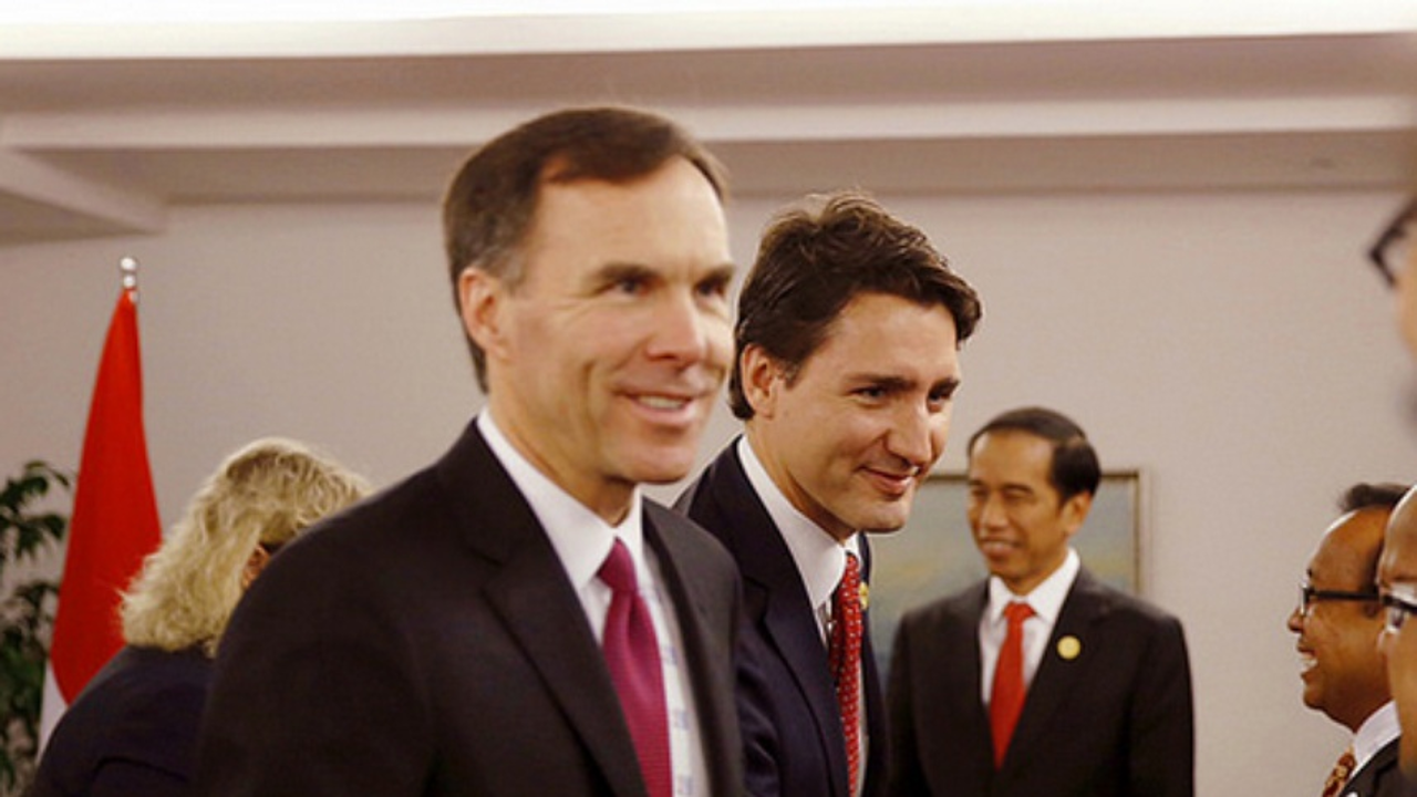 Canadian Finance Minister Bill Morneau's budget update earmarks billions for public transit, affordable housing, transportation and "green" infrastructure. Photo: Adam Scotti/PMO