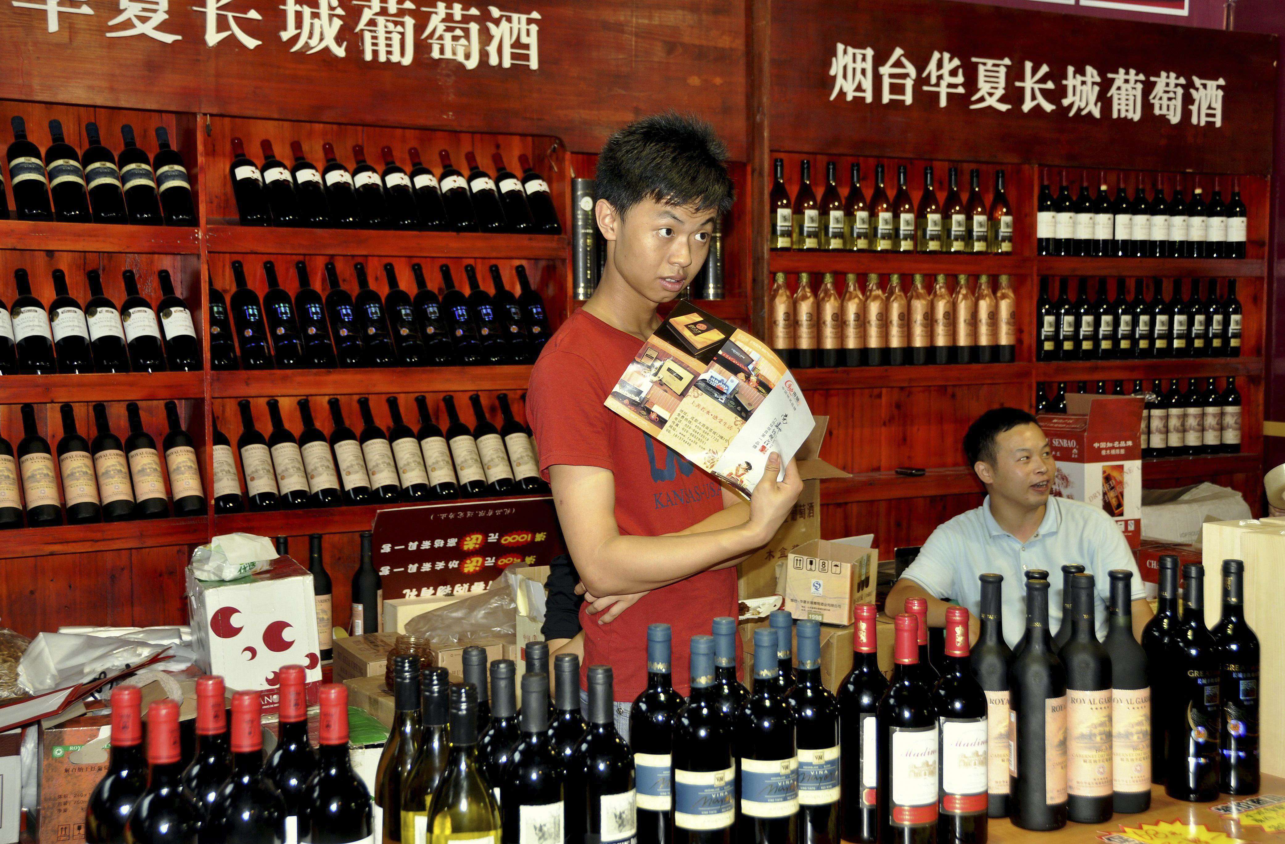 How much wine are Chinese millennials buying online? Photo: Alamy