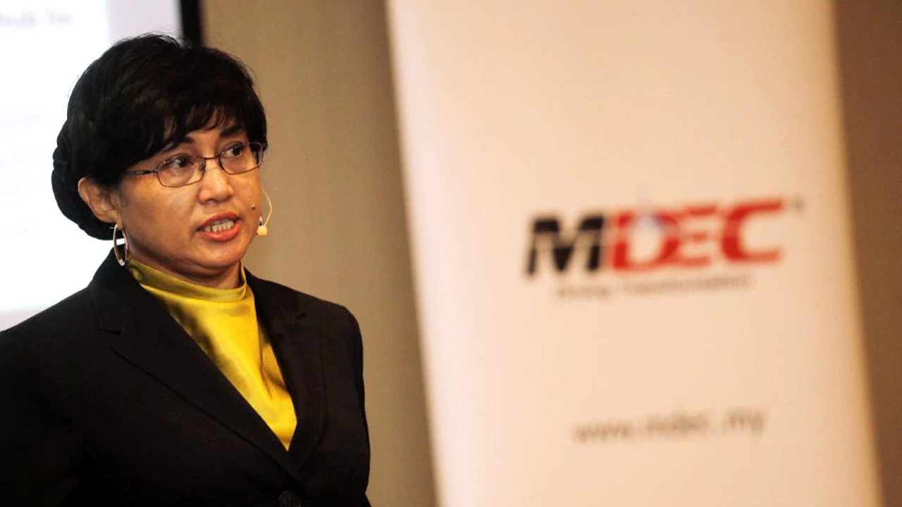 Malaysia is a suitable test-bed and platform to launch FinTech (financial technology) solutions and products in Southeast Asia, Malaysia Digital Economy Corp (MDEC) chief executive officer Datuk Yasmin Mahmood said today. Photo: New Straits Times