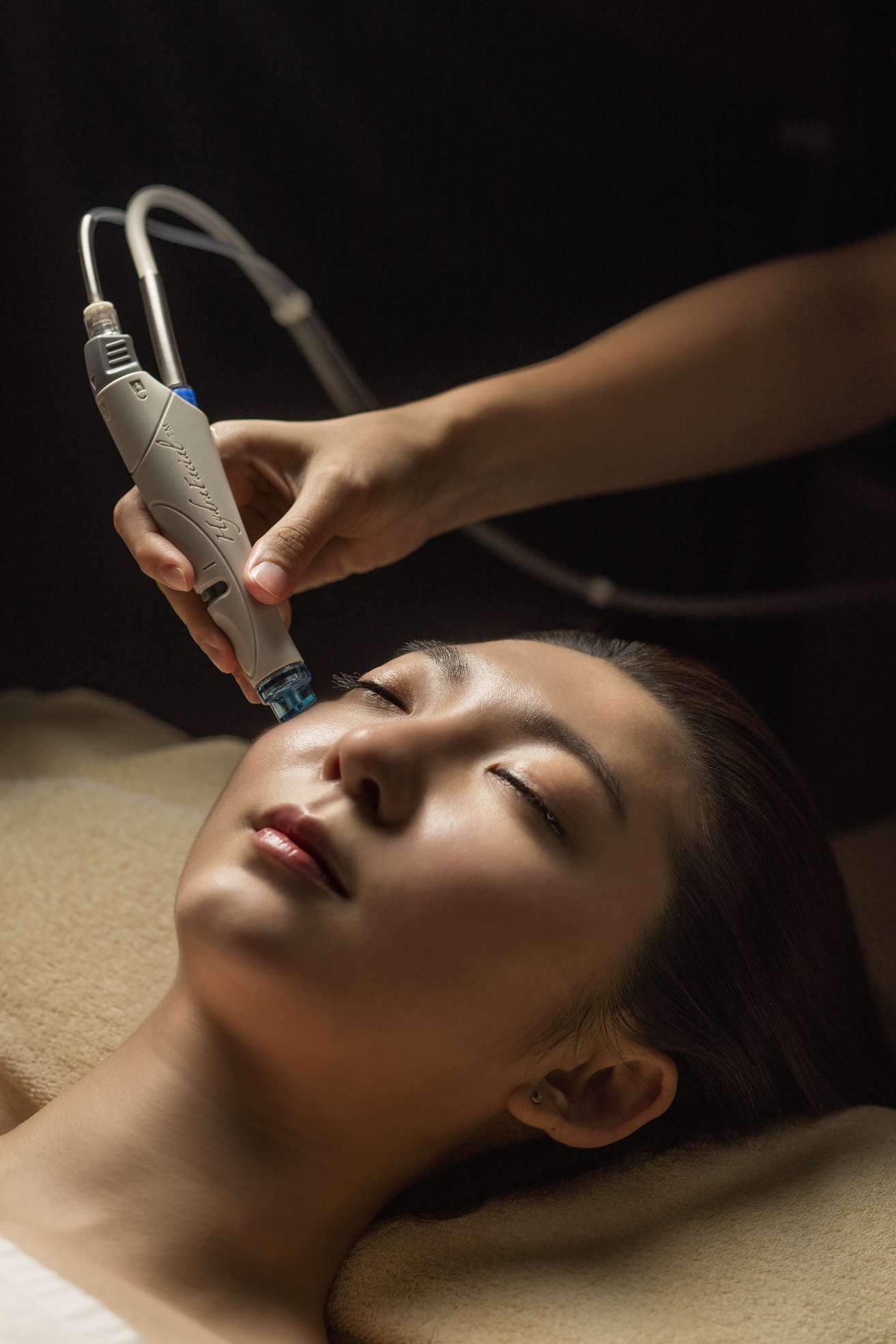 The Tria Spa at MGM Macau offers the latest HydraFacial MD technology to exfoliate and rejuvenate the skin.