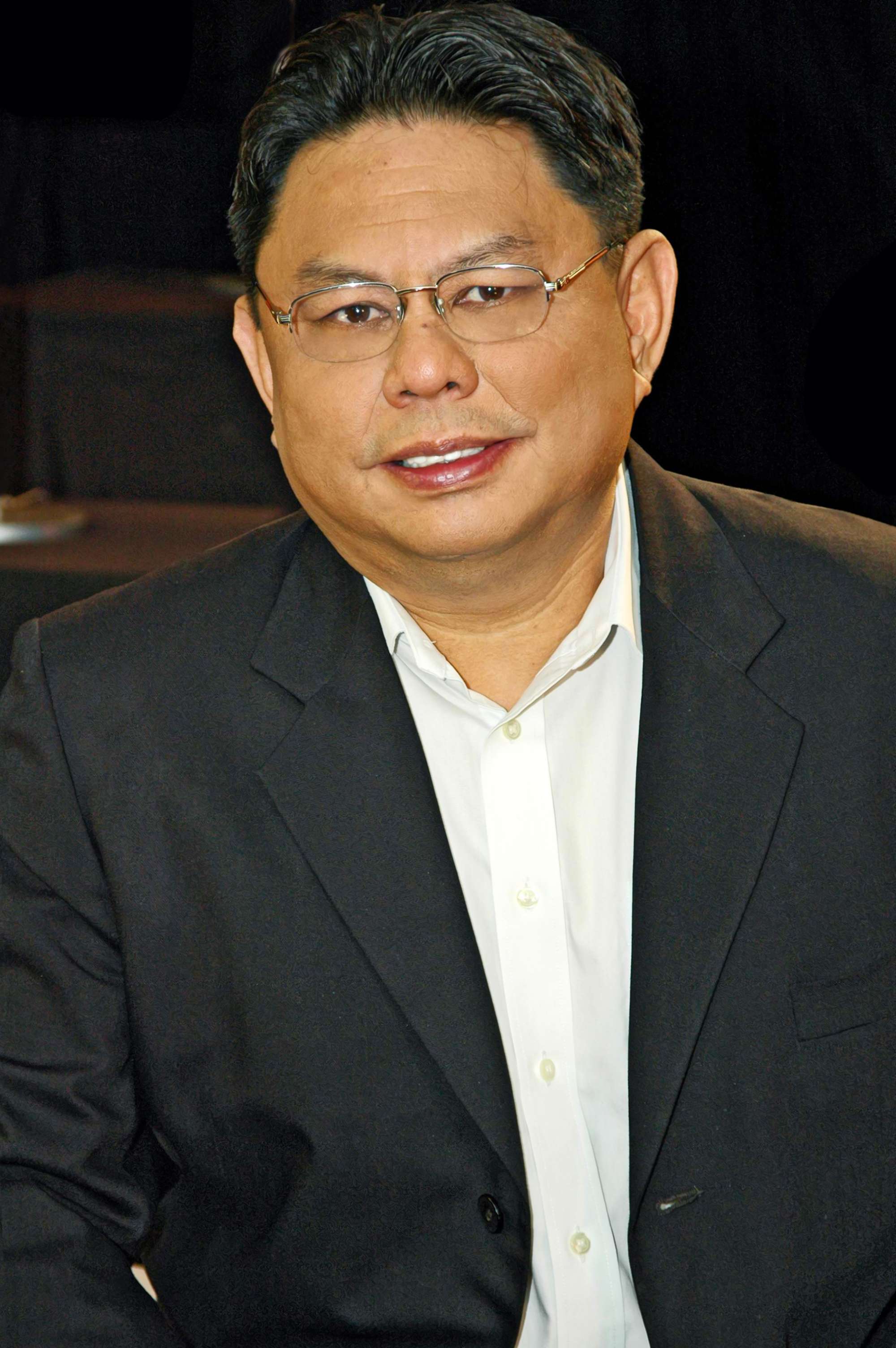 Dioceldo Sy, chairman