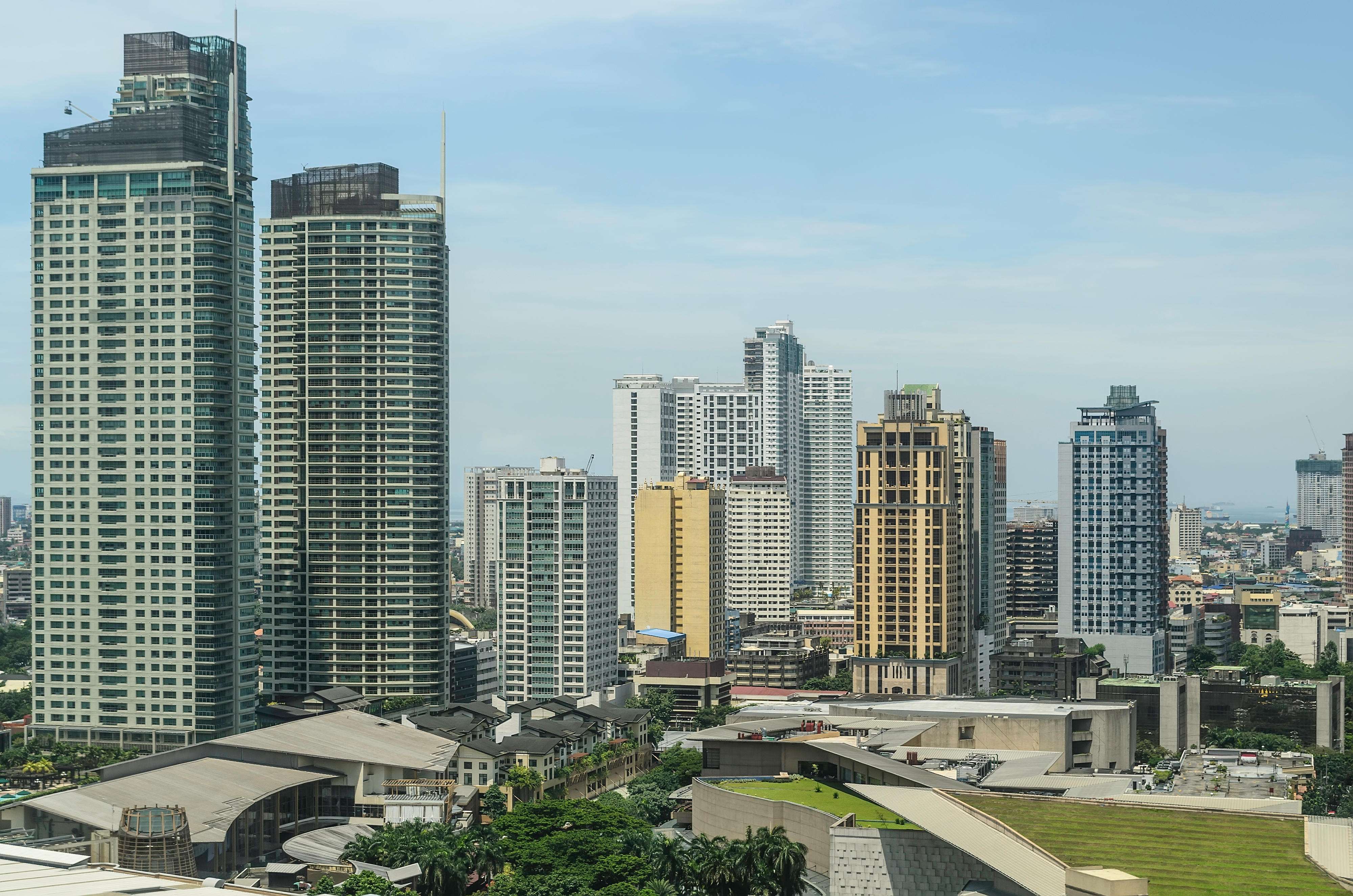 Investors’ money goes a long way in Manila, where there is a good choice of condo units in districts such as Makati (above), and pricing is said to be about 10 per cent to 20 per cent that of Hong Kong’s. Photo: Alamy