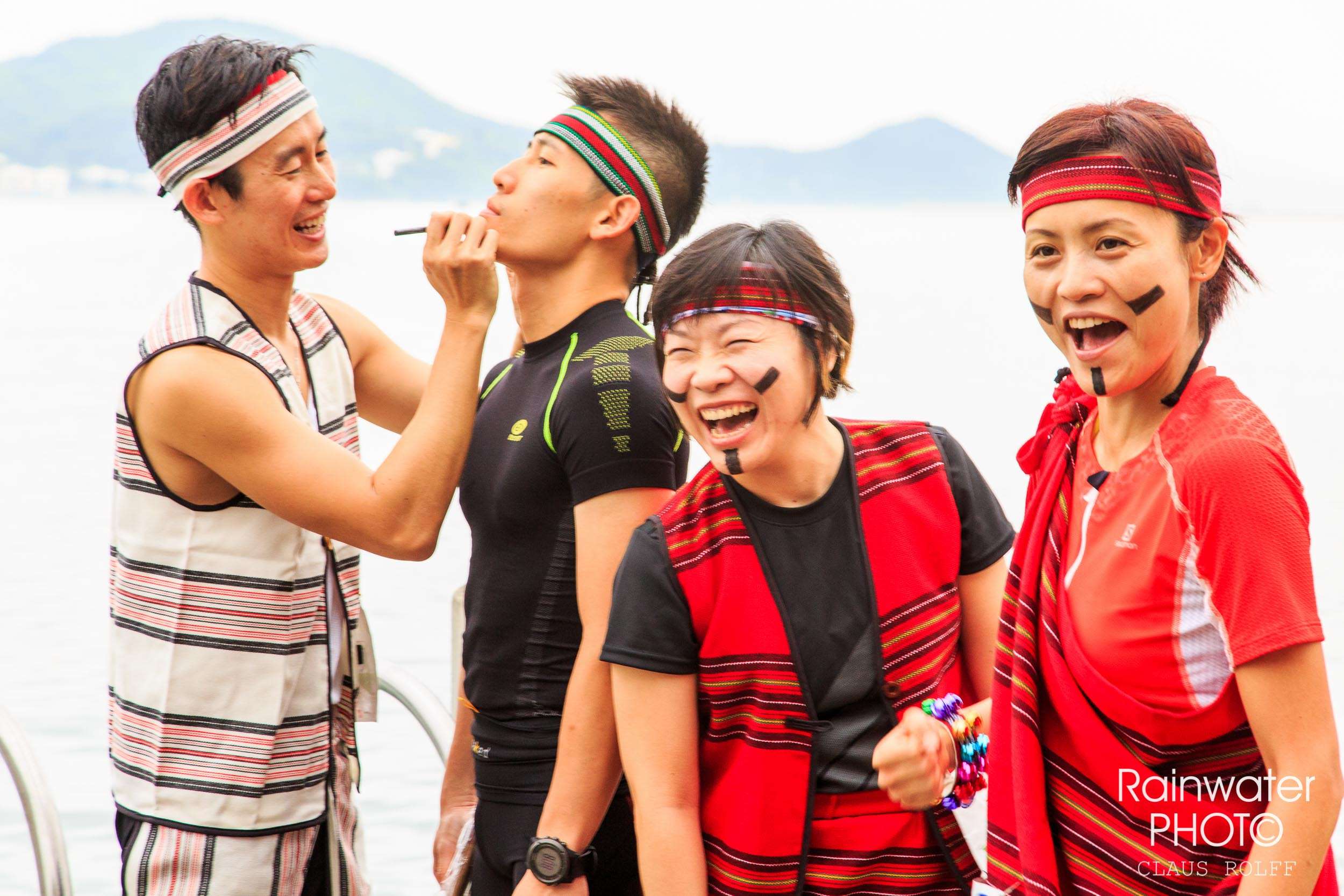 Team Taiwan get made up at the start of the Country of Origin race in Mui Wo. Photo: Claus Rolff/Rainwater