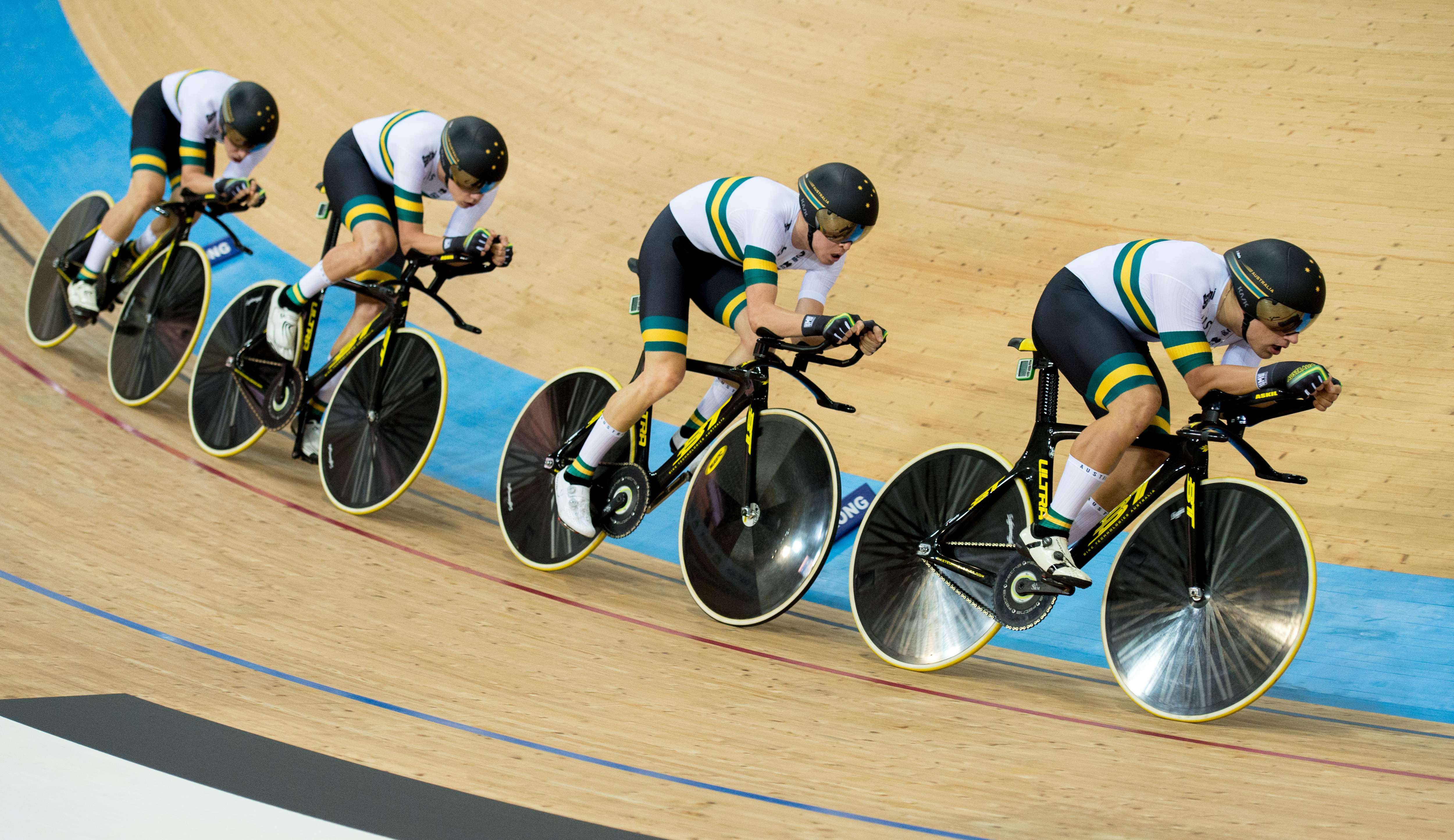 Hong Kong rider unable to get near the medals on the first day of the UCI Track Cycling World Championships as Australia almost break the world record in the men’s team pursuit