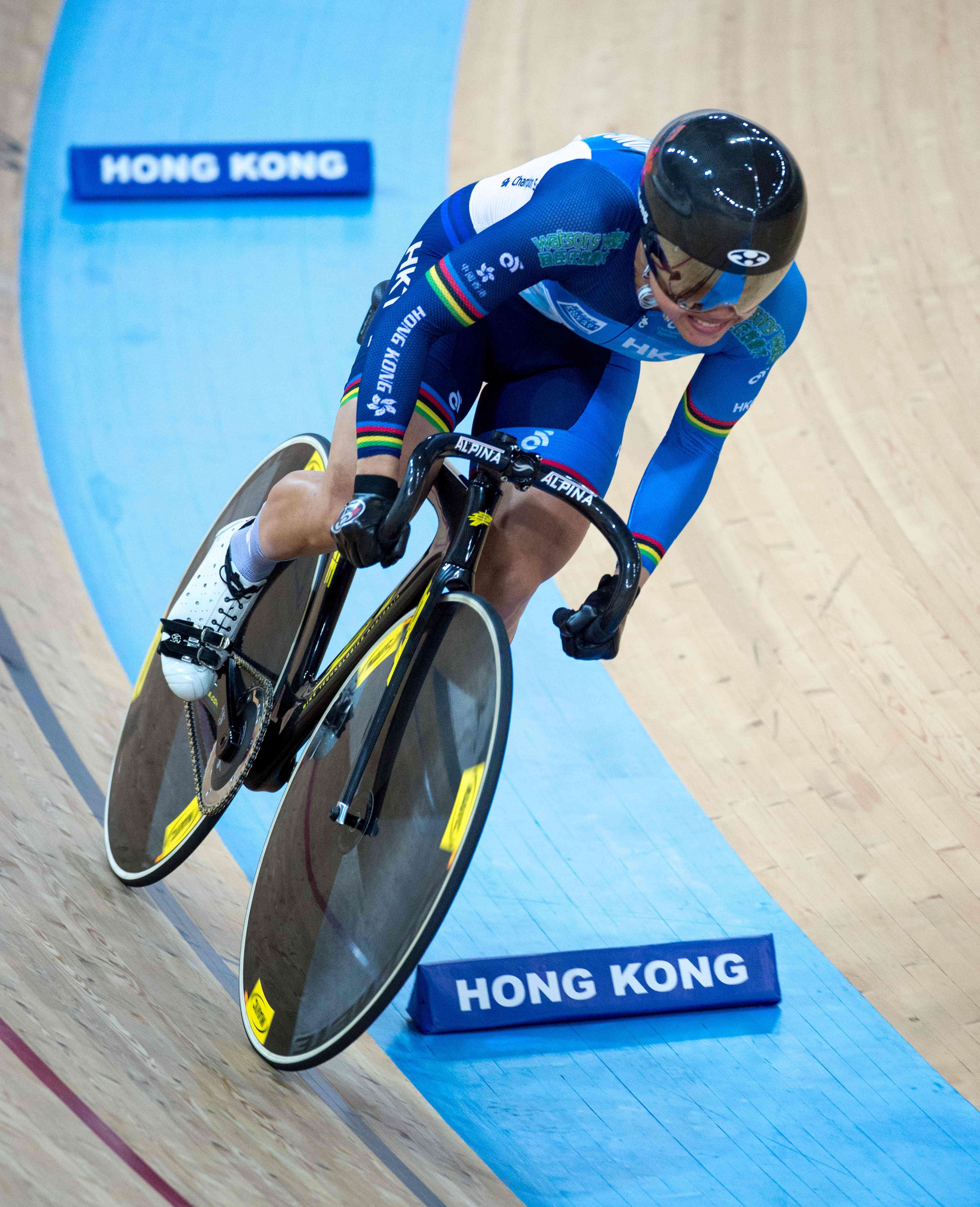Sarah Lee Wai-sze competes during the women’s 500m time trial qualifying heats. Photo: AFP