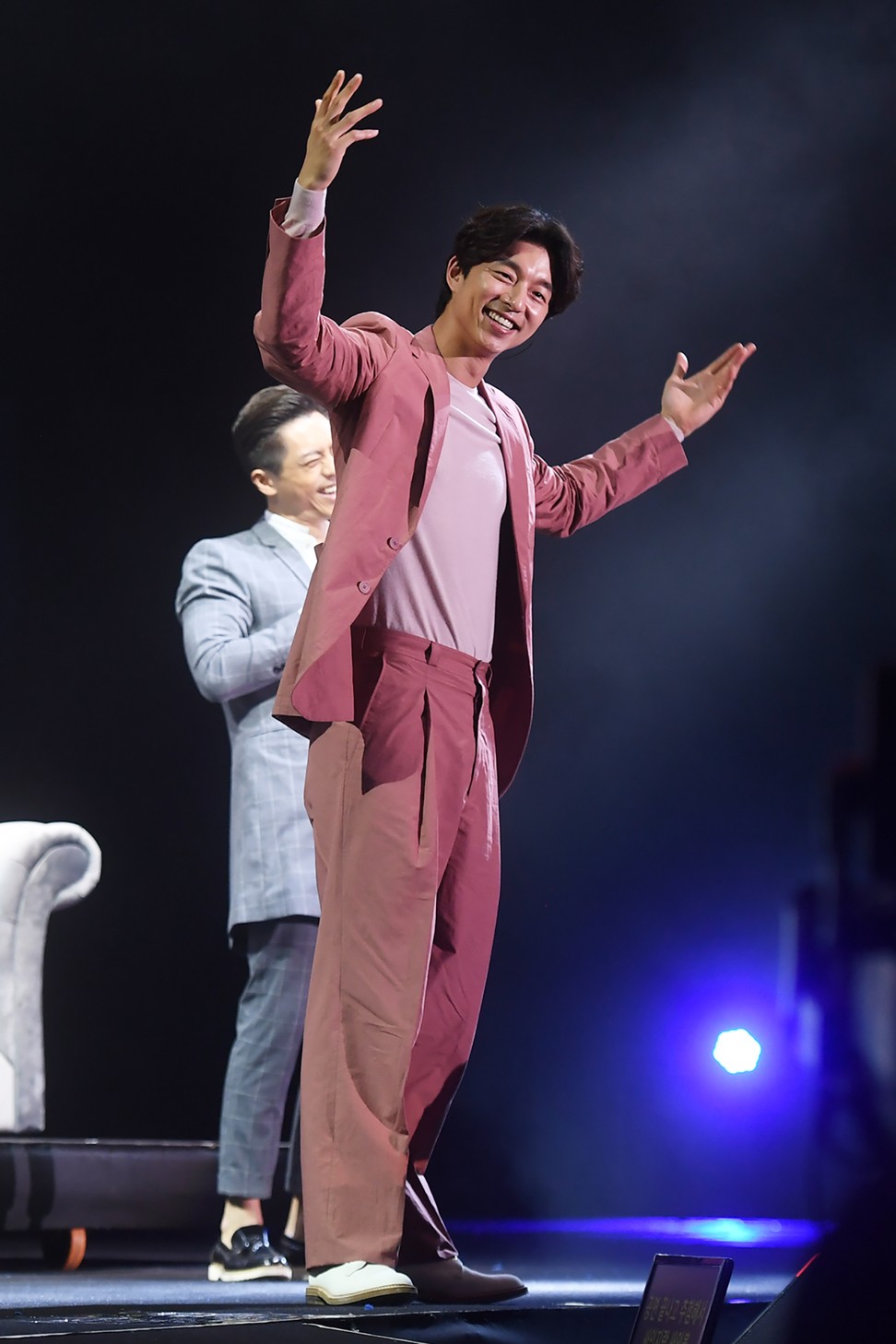 Fashion heart-throb Gong Yoo melts hearts in Hong Kong 