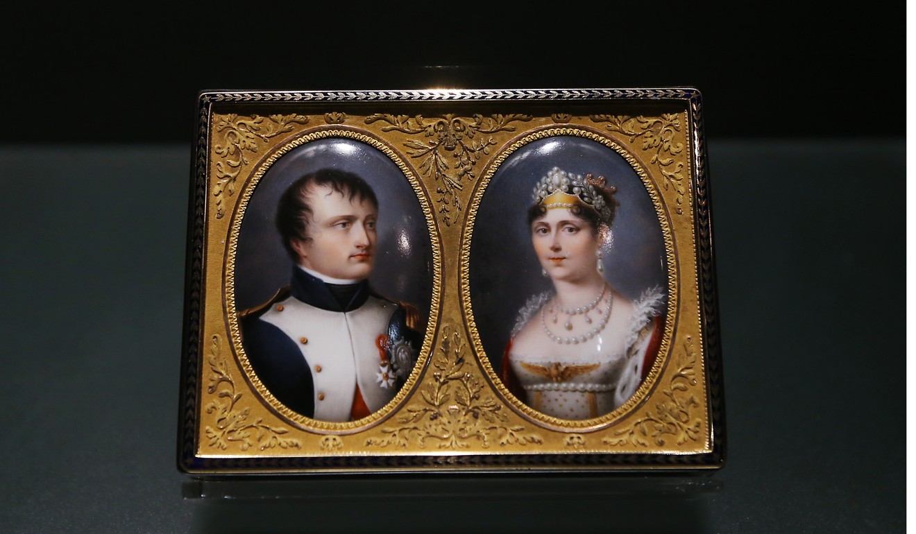 Snuffbox with portraits of Emperor Napoleon I and Empress Josephine. Photo: Dickson Lee