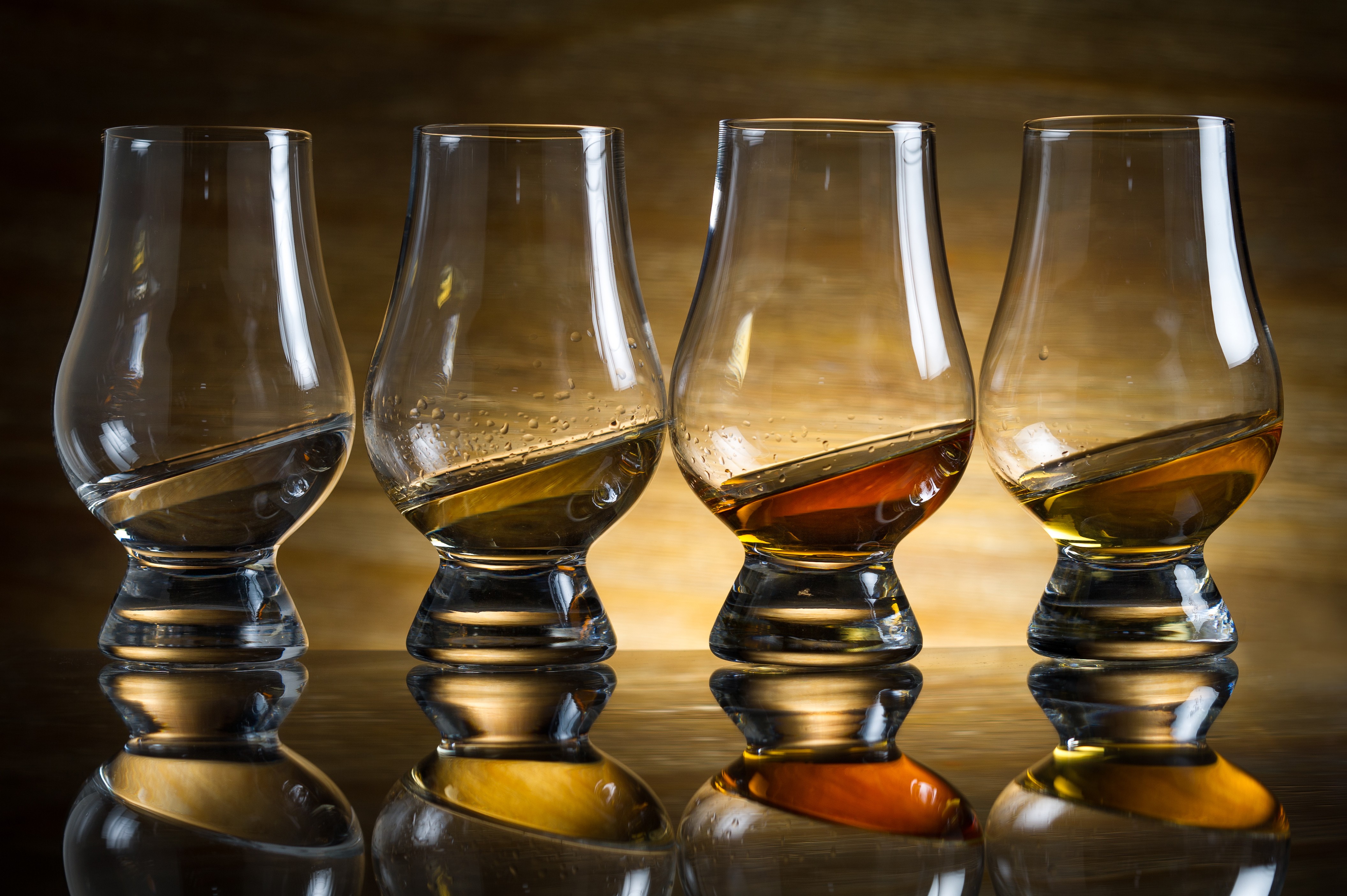Scientists at Heidelberg University in Germany have invented a ‘tongue’ that can distinguish between two nearly identical whisky samples and identify malt status, age, and country of origin