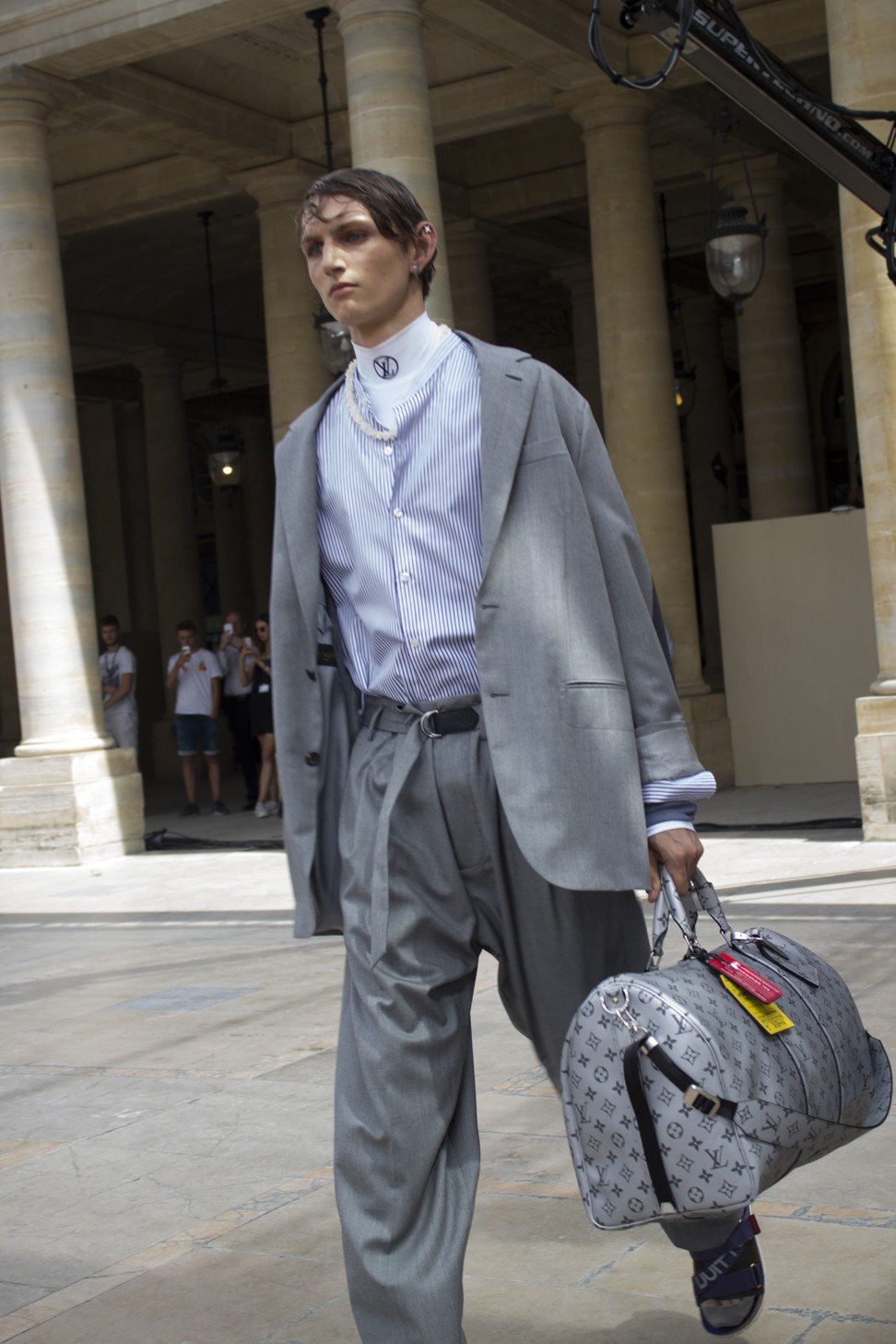 Louis Vuitton SS18: Menswear runway draws Asian celebrities Gong Yoo,  Hidetoshi Nakata, Xu Weizhou