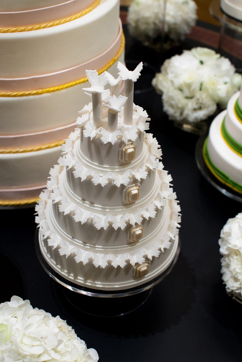 The Peninsula Hong Kong offers timeless cake designs