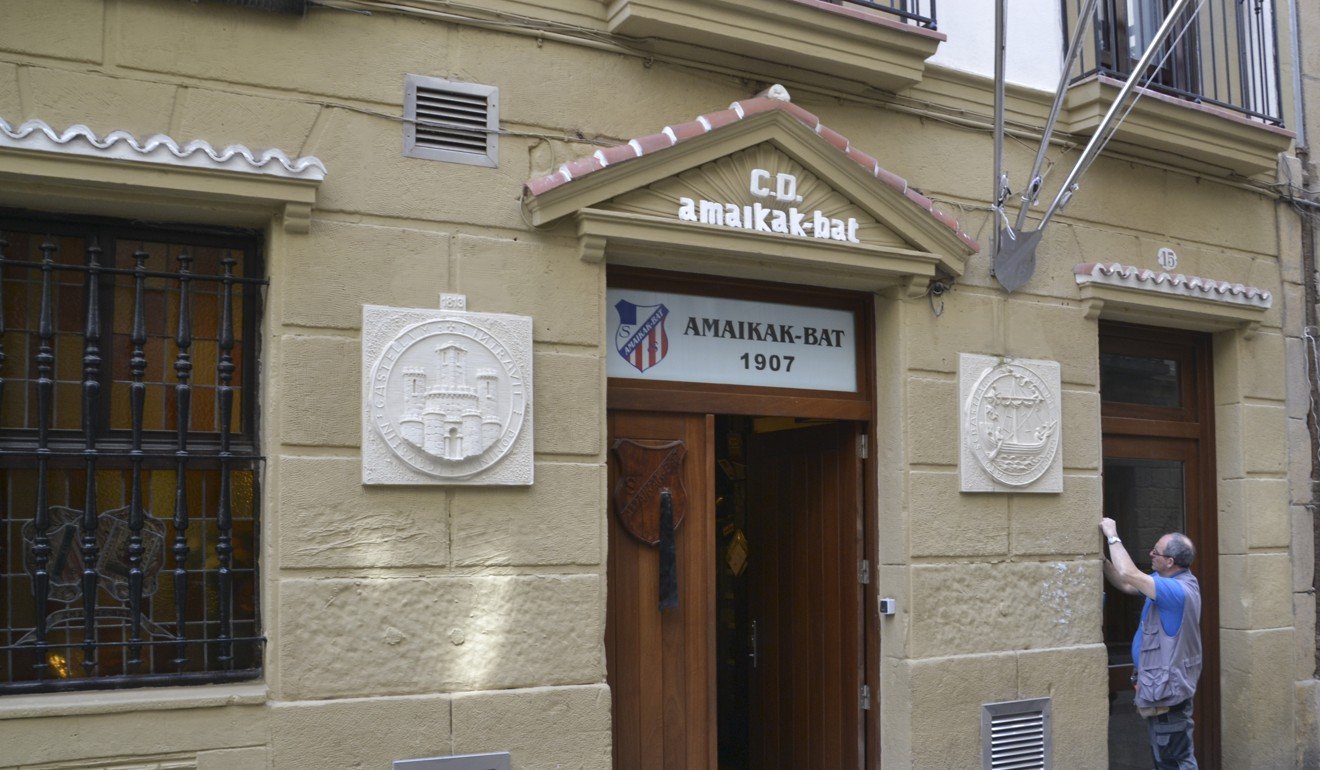 The entrance to Amaikak-Bat 1907 in San Sebastian’s old town. Photo: Chris Dwyer