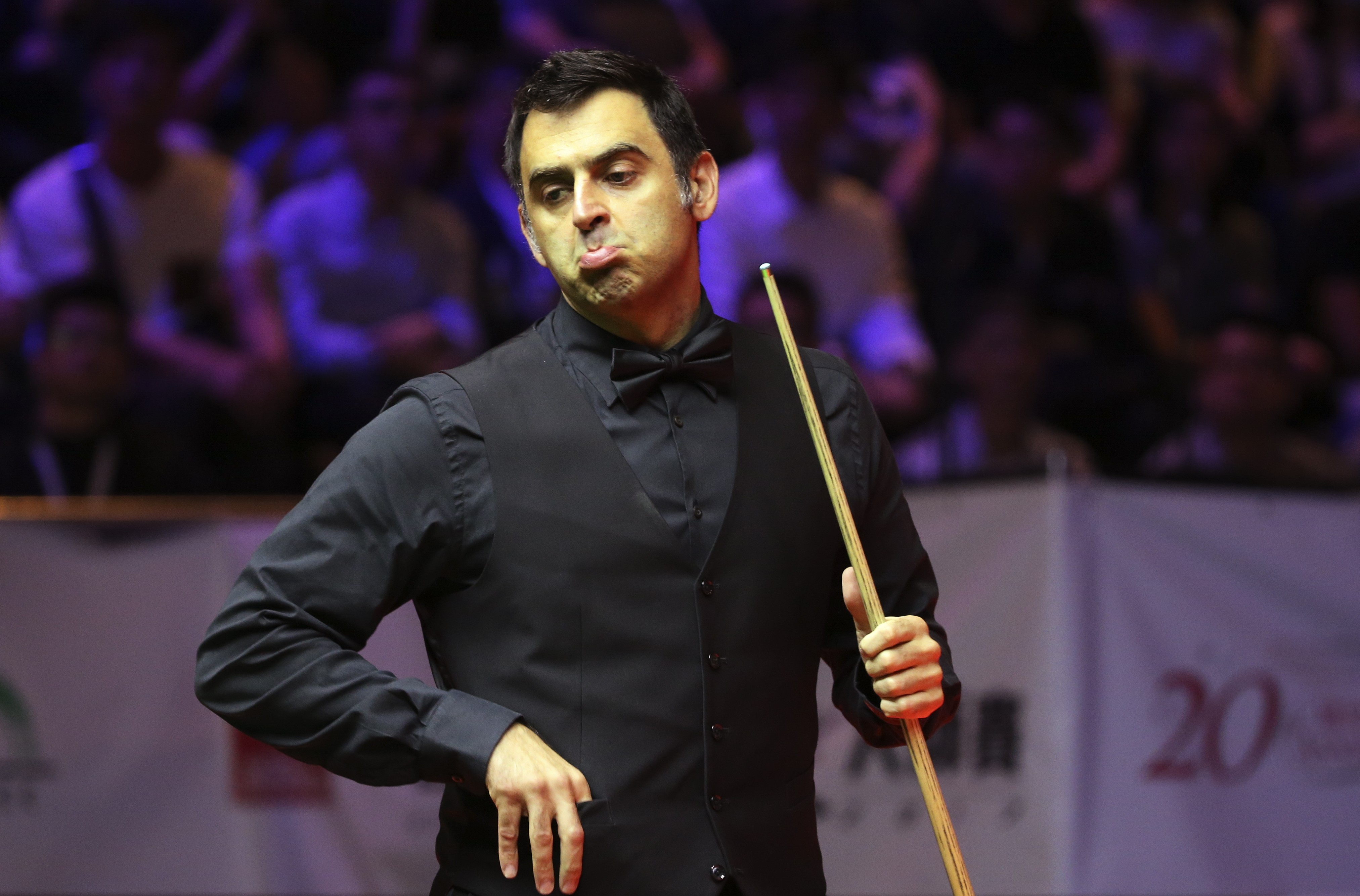 Ronnie O' Sullivan makes a funny face during his quarter-final match against John Higgins at the Hong Kong Masters. Photos: K. Y. Cheng