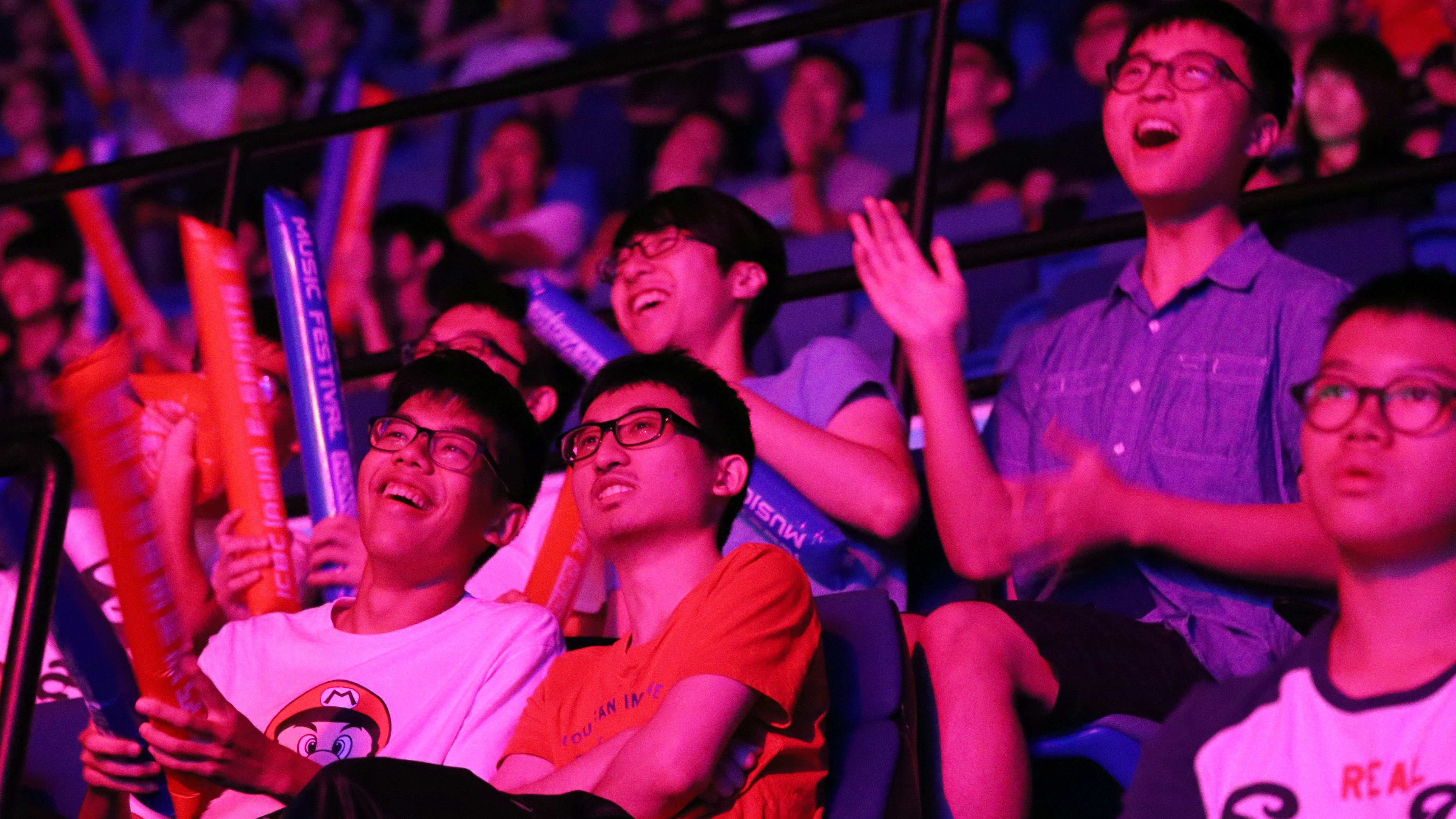 Spectators at the Hong Kong E-Sports & Music Festival at the Hong Kong Coliseum. Photos: Dickson Lee