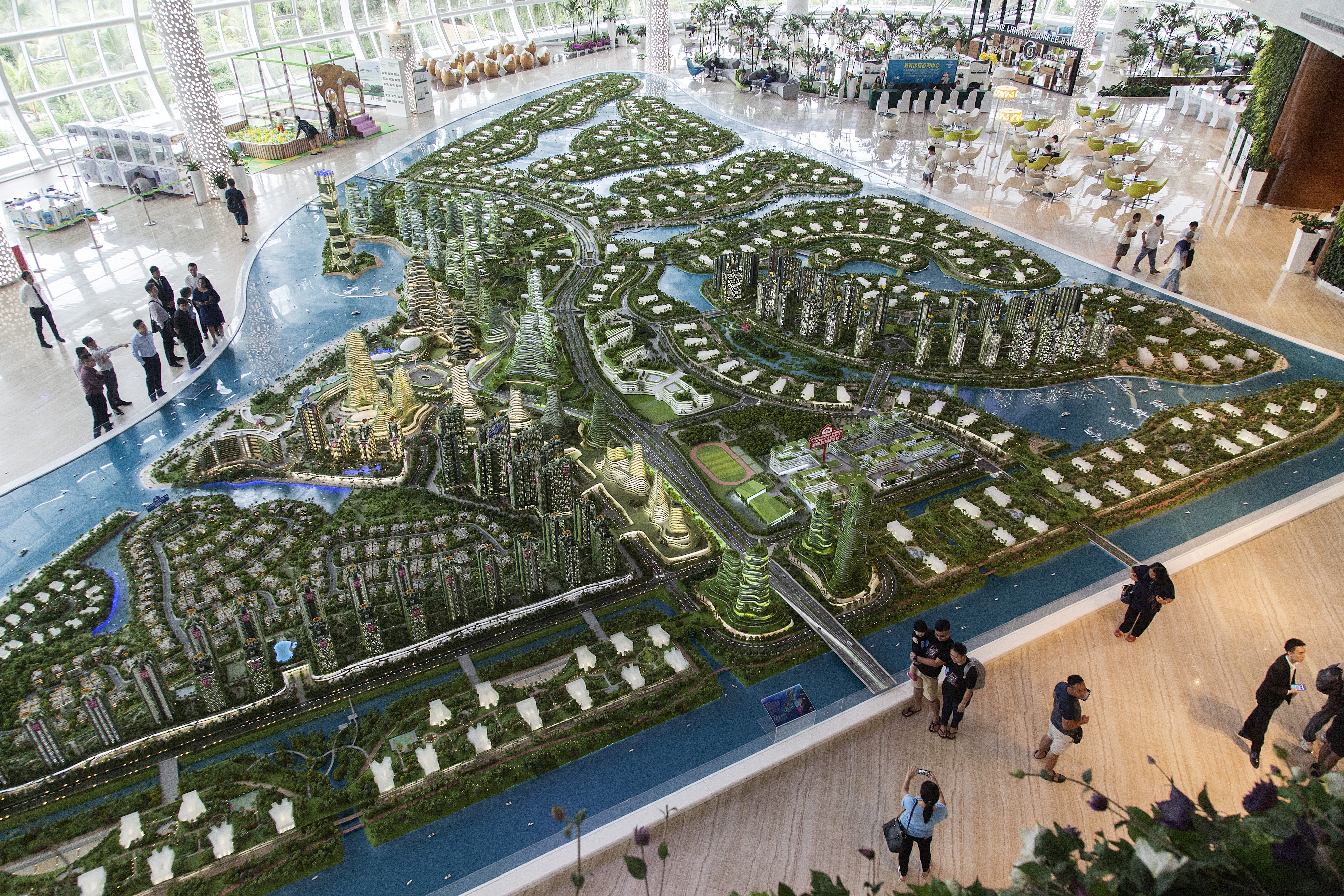 Lured by its proximity to Singapore, investors from China are making a beeline for southern Malaysia, where an ambitious US$100 billion real-estate development called Forest City is changing the face of the landscape