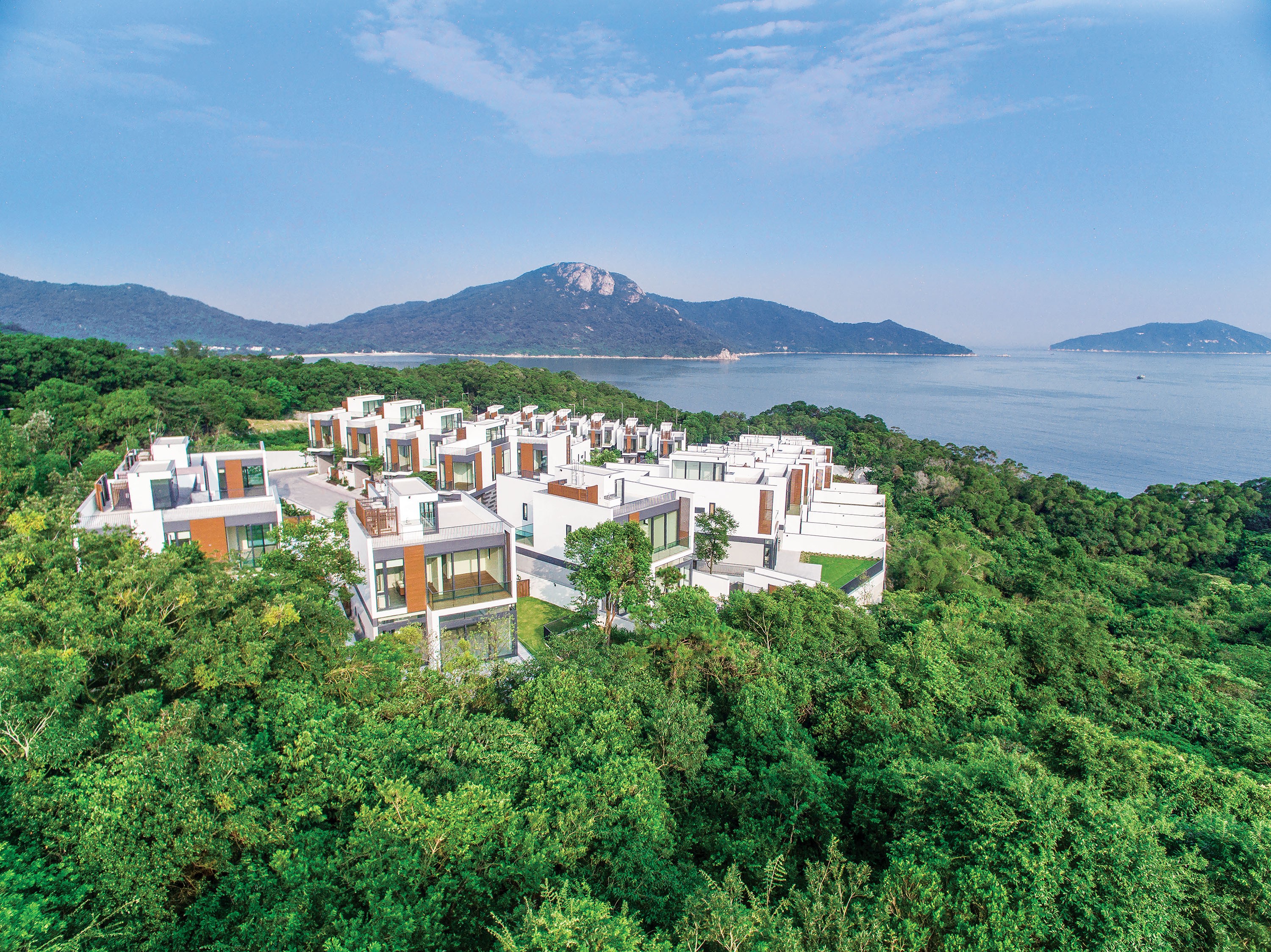 Whitesands, opposite Cheung Sha beach, is in a beautiful location, close to pristine beaches and scenic hiking trails.