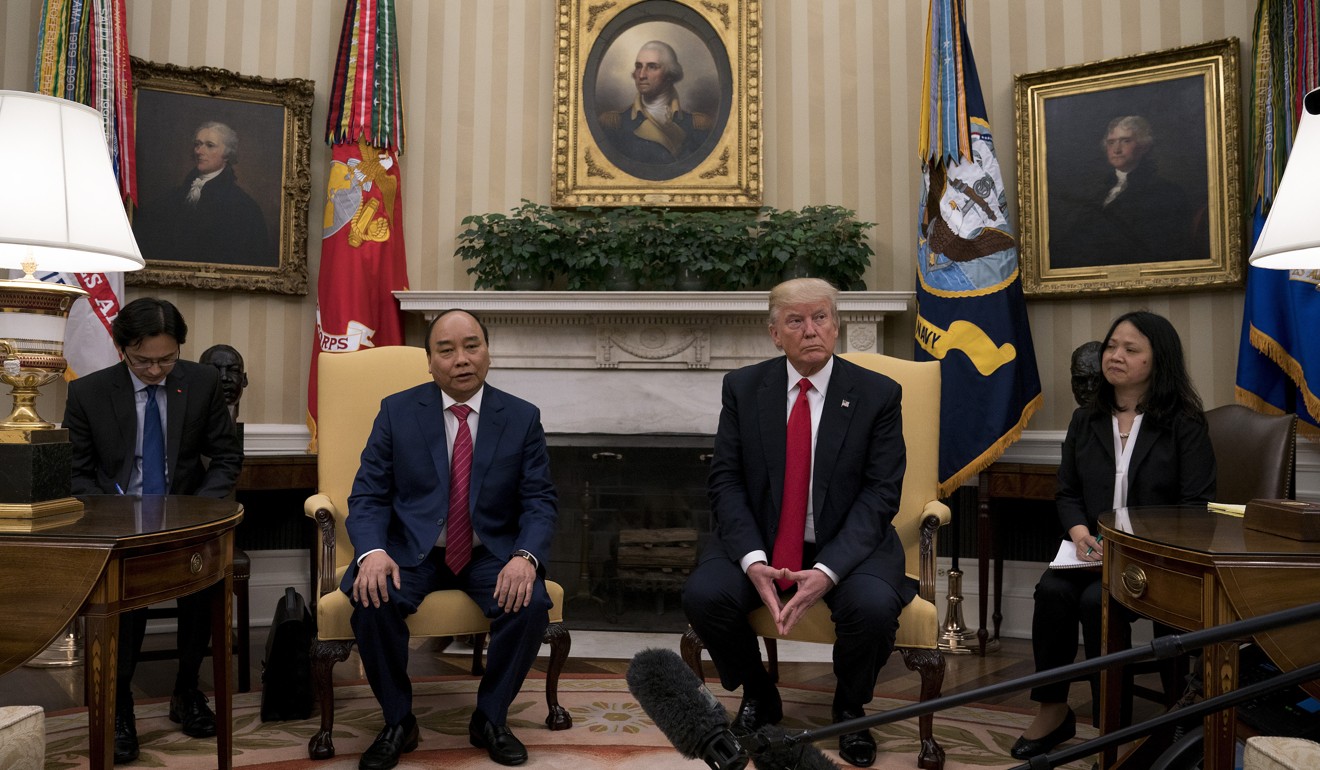 Vietnamese Prime Minister Nguyen Xuan Phuc meets US President Donald Trump at the White House. Photo: AFP