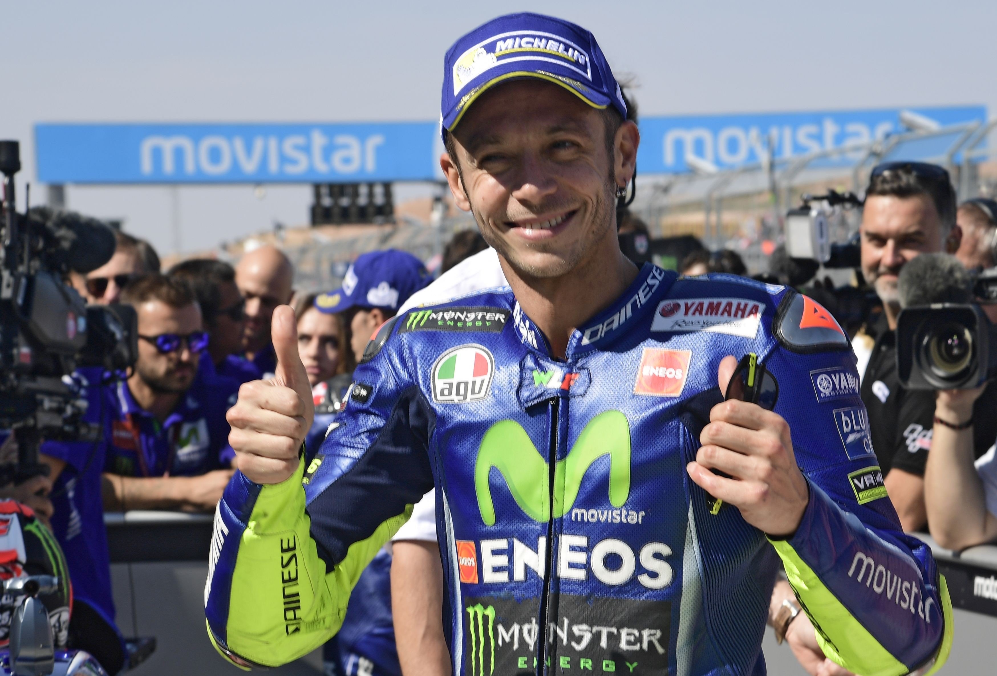 Legendary Italian former world champion manages to secure a spot on the front row in qualifying for the Aragon MotoGP three weeks after breaking leg