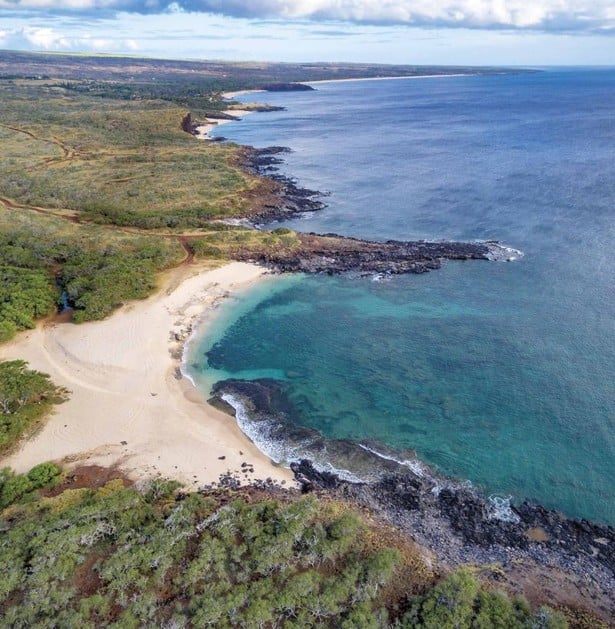 The tract overlooks one of the largest coral reefs in Hawaii.