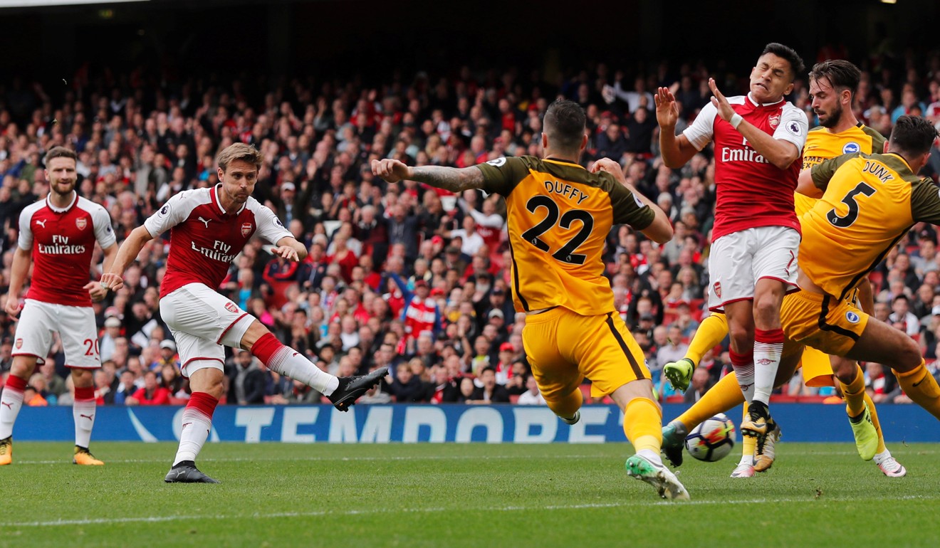 Nacho Monreal scores his first Premier League goal since 2013. Photo: Reuters