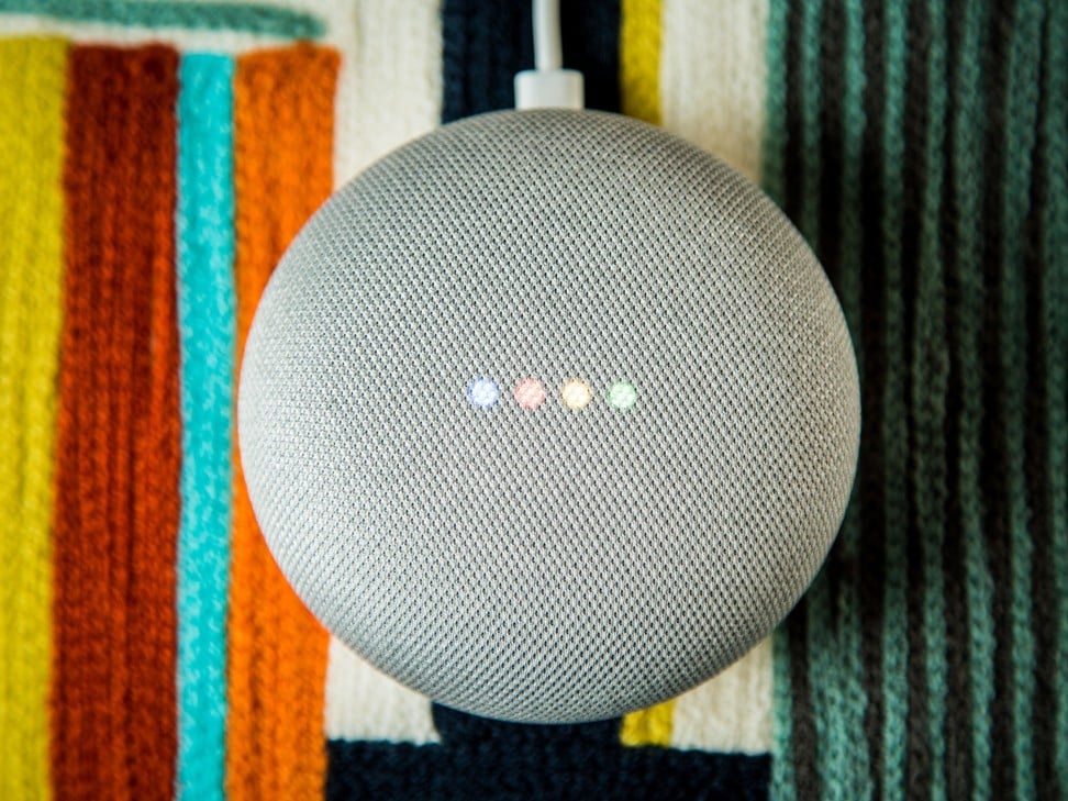 The Google Home Mini from above.