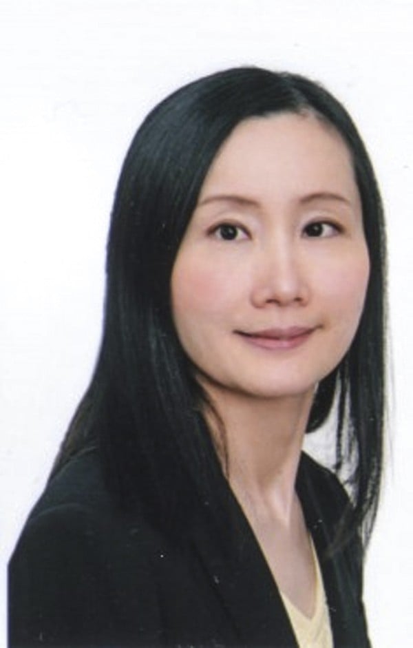 Dr Charas Ong is an obstetrician and gynaecologist.
