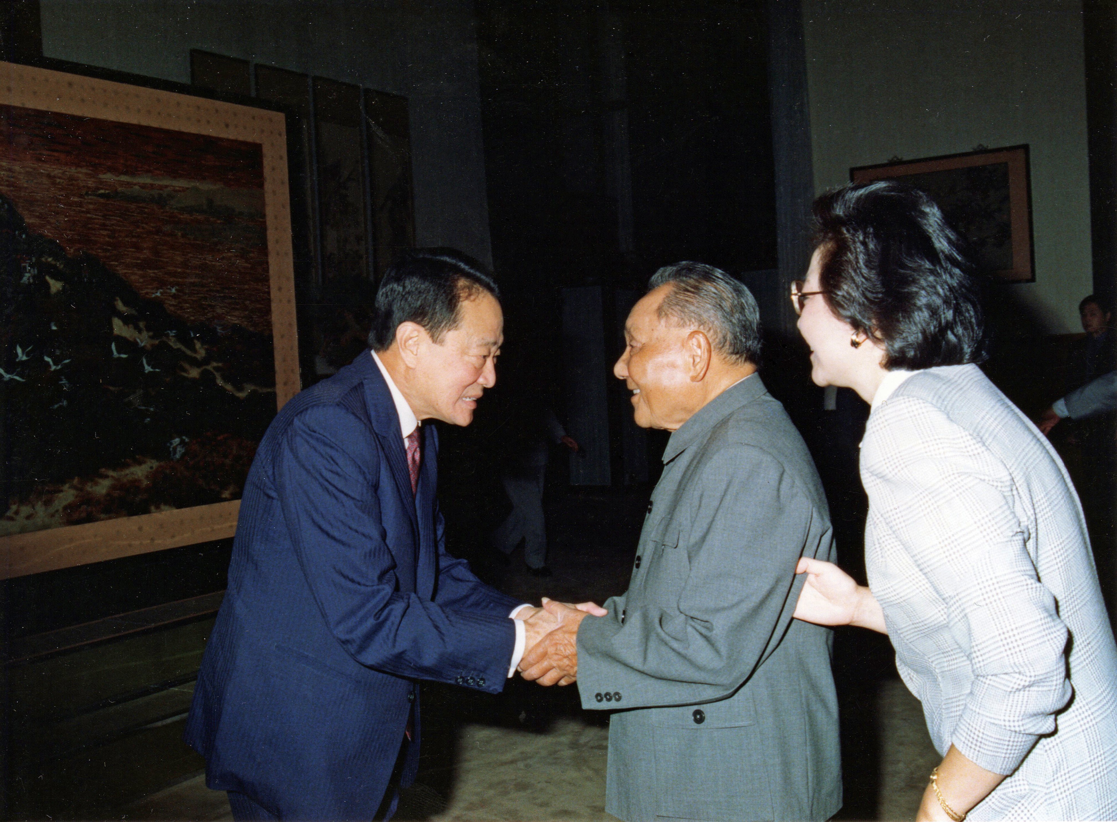 Robert Kuok with Deng Xiaoping and his daughter Deng Rong in Beijing in 1990. Photo: Robert Kuok, A Memoir