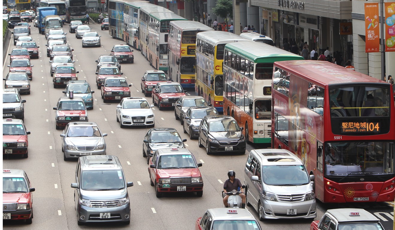Traffic on Gloucester Road in Wan Chai. Photo: Sam Tsang