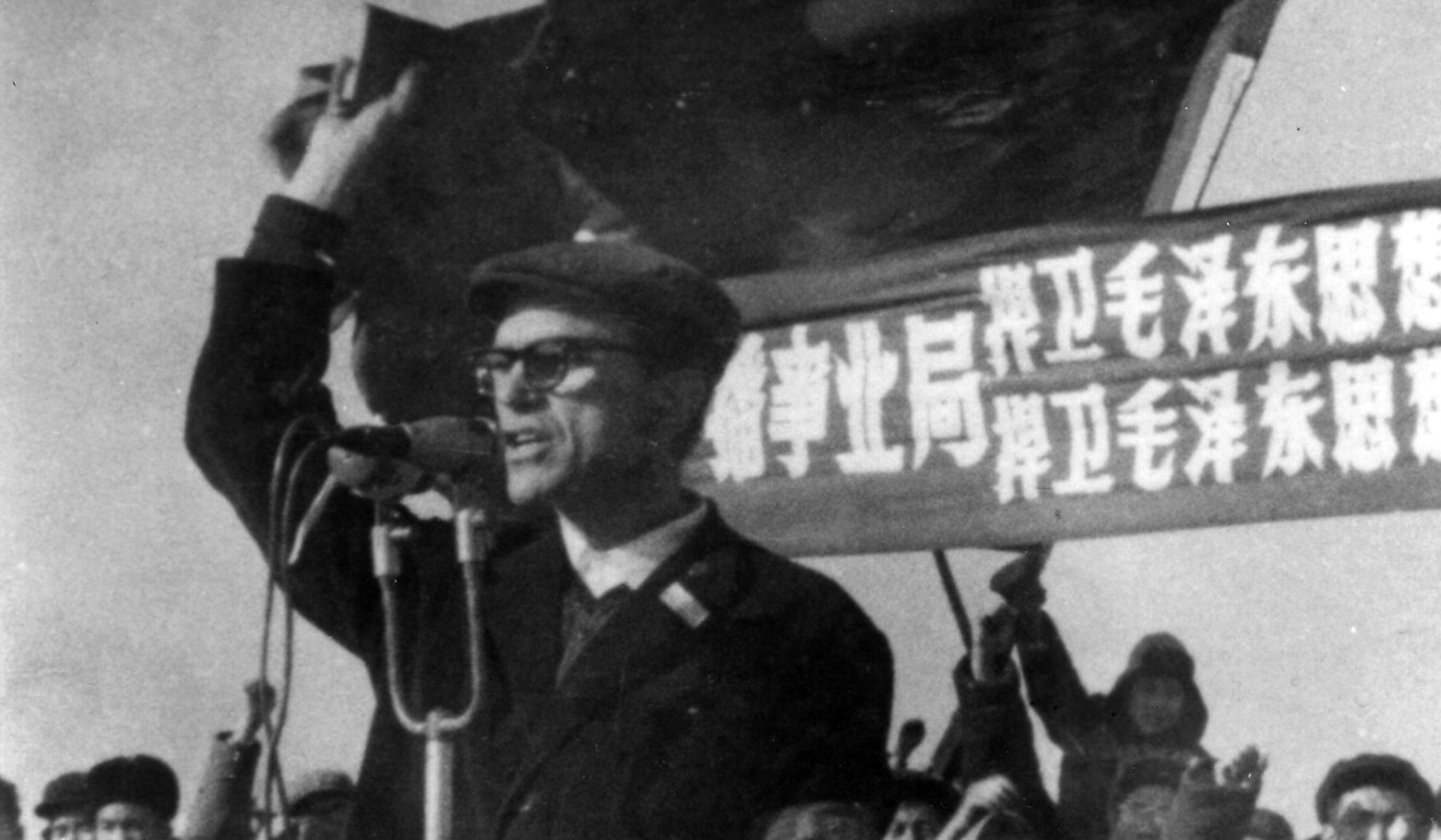 American Sidney Rittenberg speaking to a crowd in Tiananmen Square during the Cultural Revolution. Photo: Handout