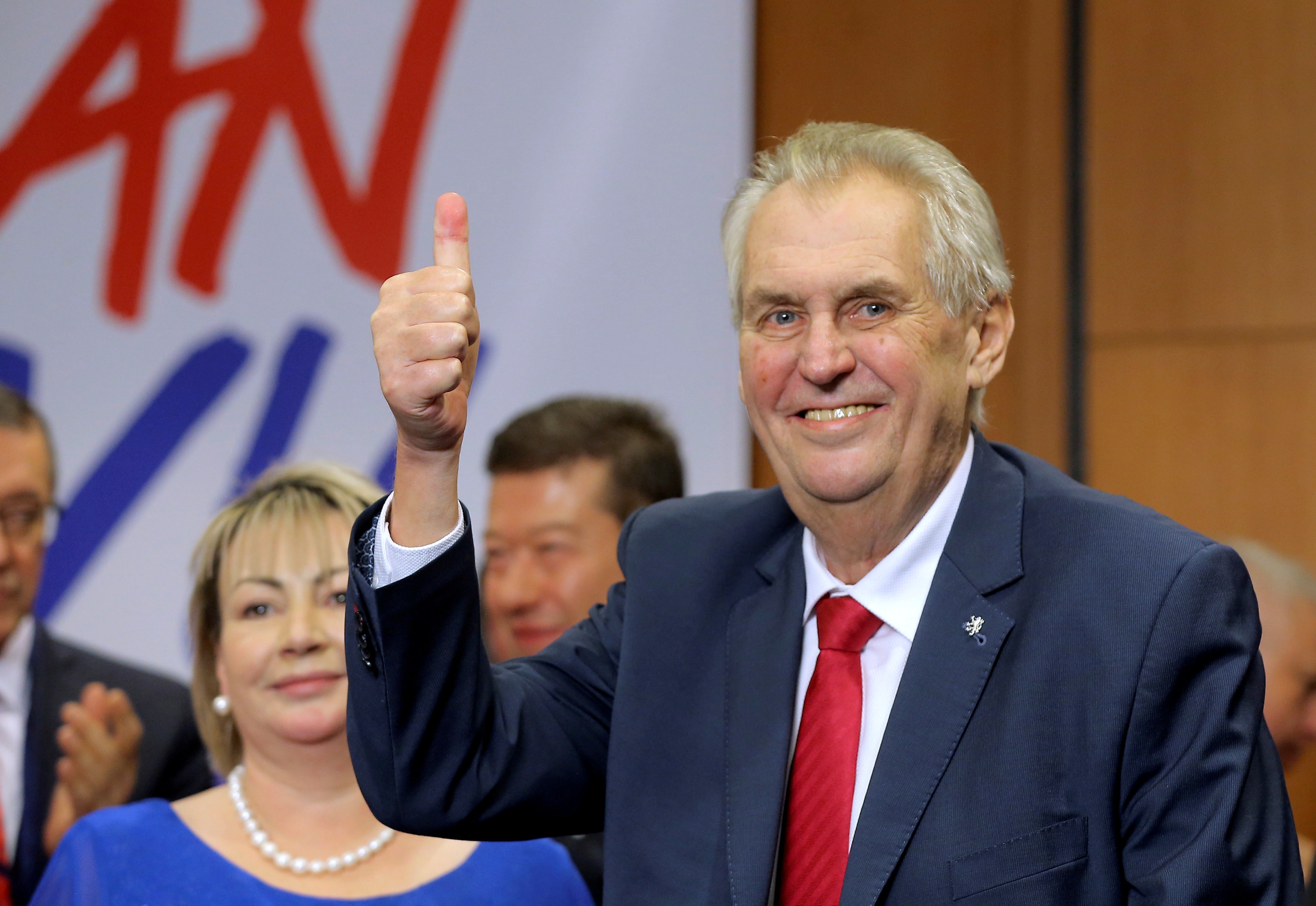 Chain Smoking Czech President Milos Zeman Who Once Confessed To Daily Diet Of Nine Alcoholic Drinks Wins Second Term South China Morning Post