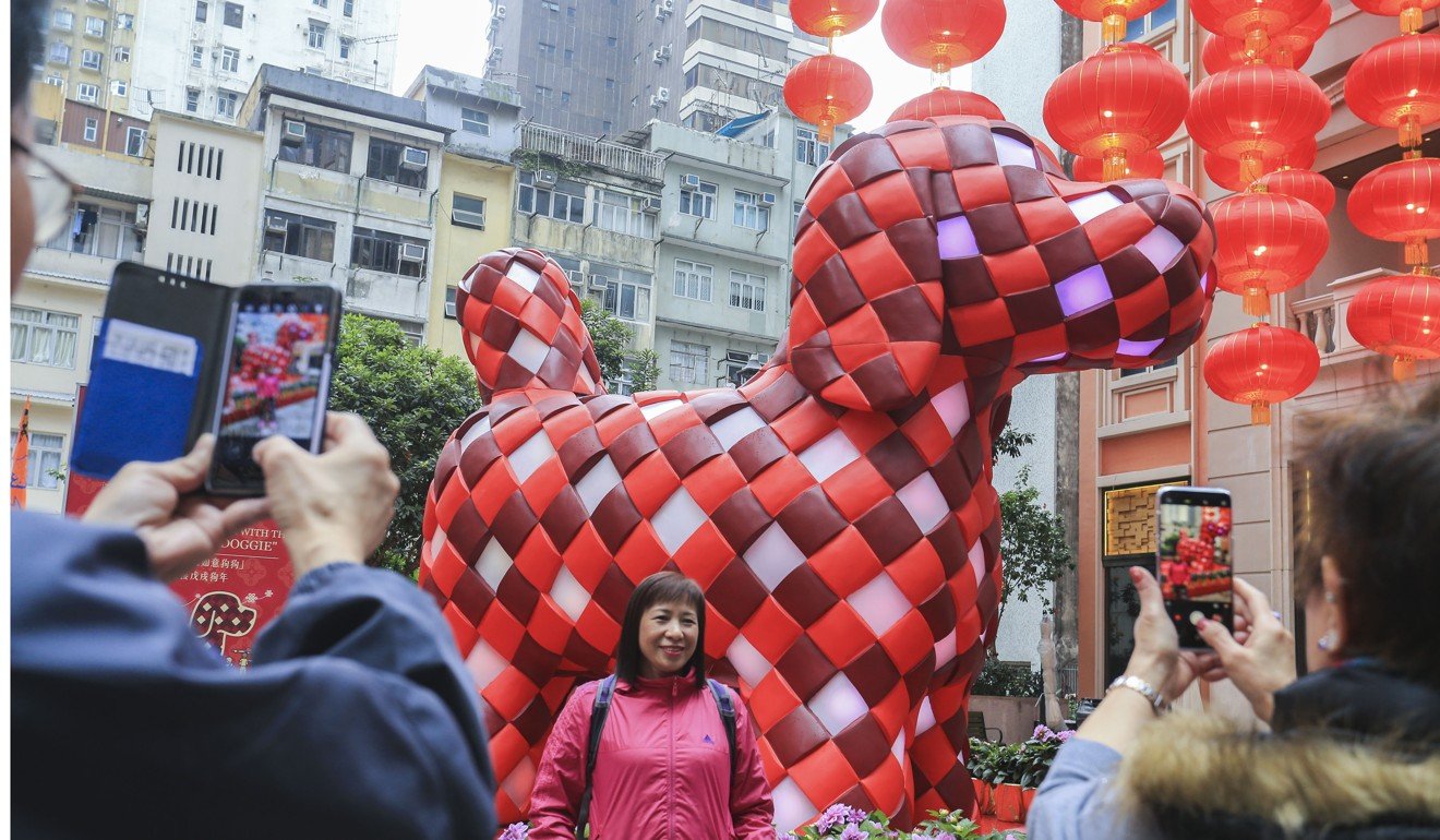People out and about for the Year of the Dog. Photo: Dickson Lee